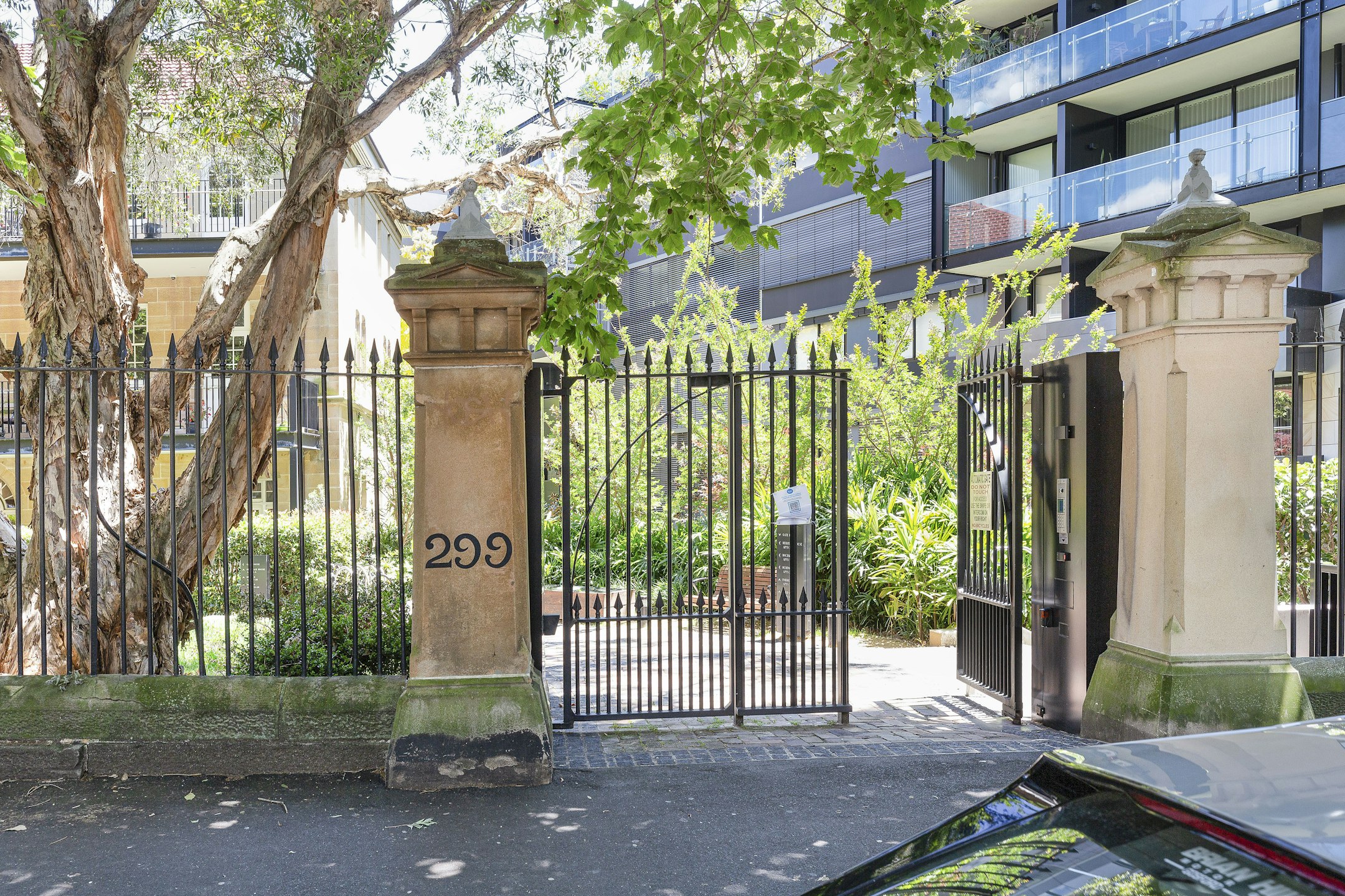 gate