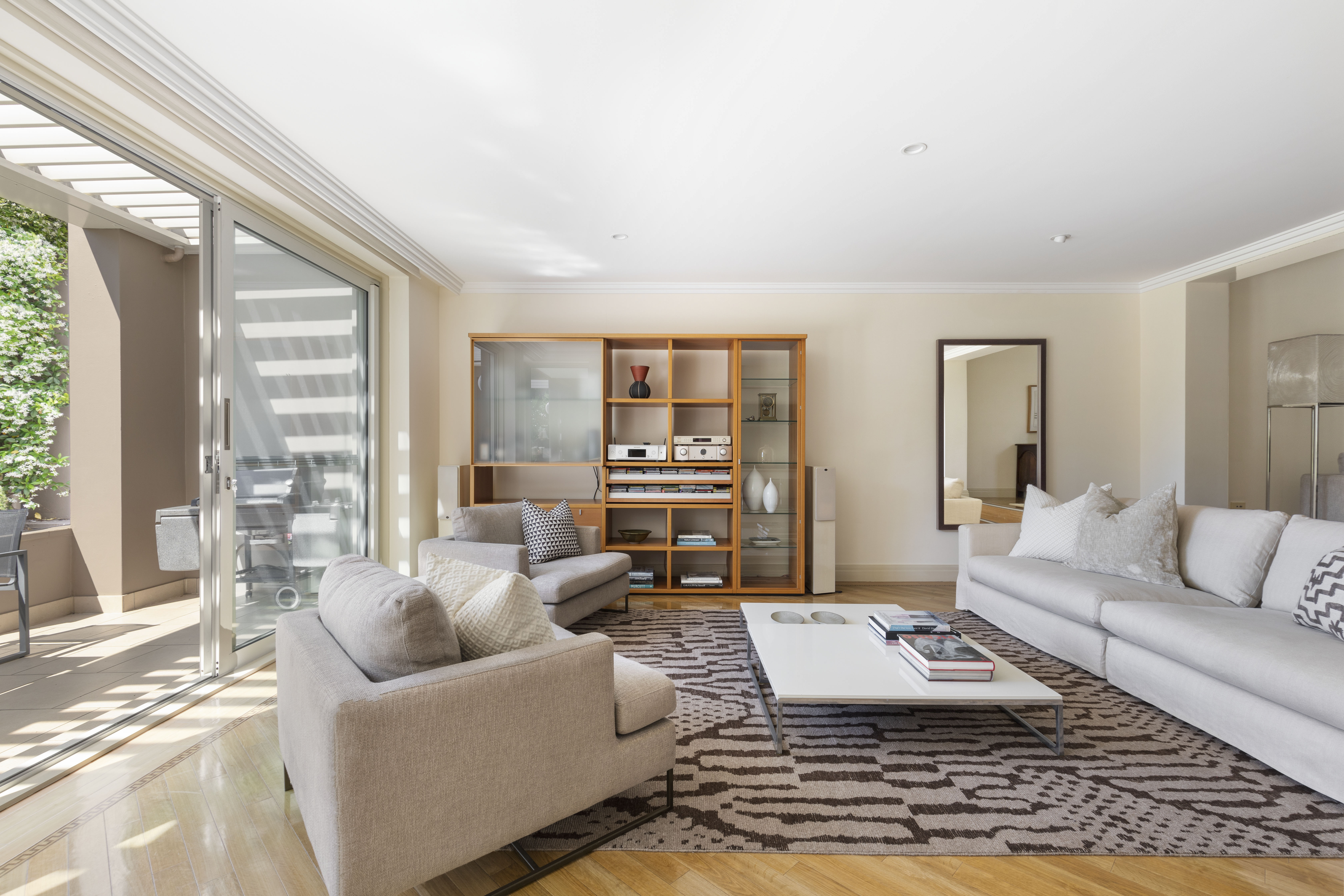 1/2-10 Le Vesinet Drive, Hunters Hill - Thumbnail 6