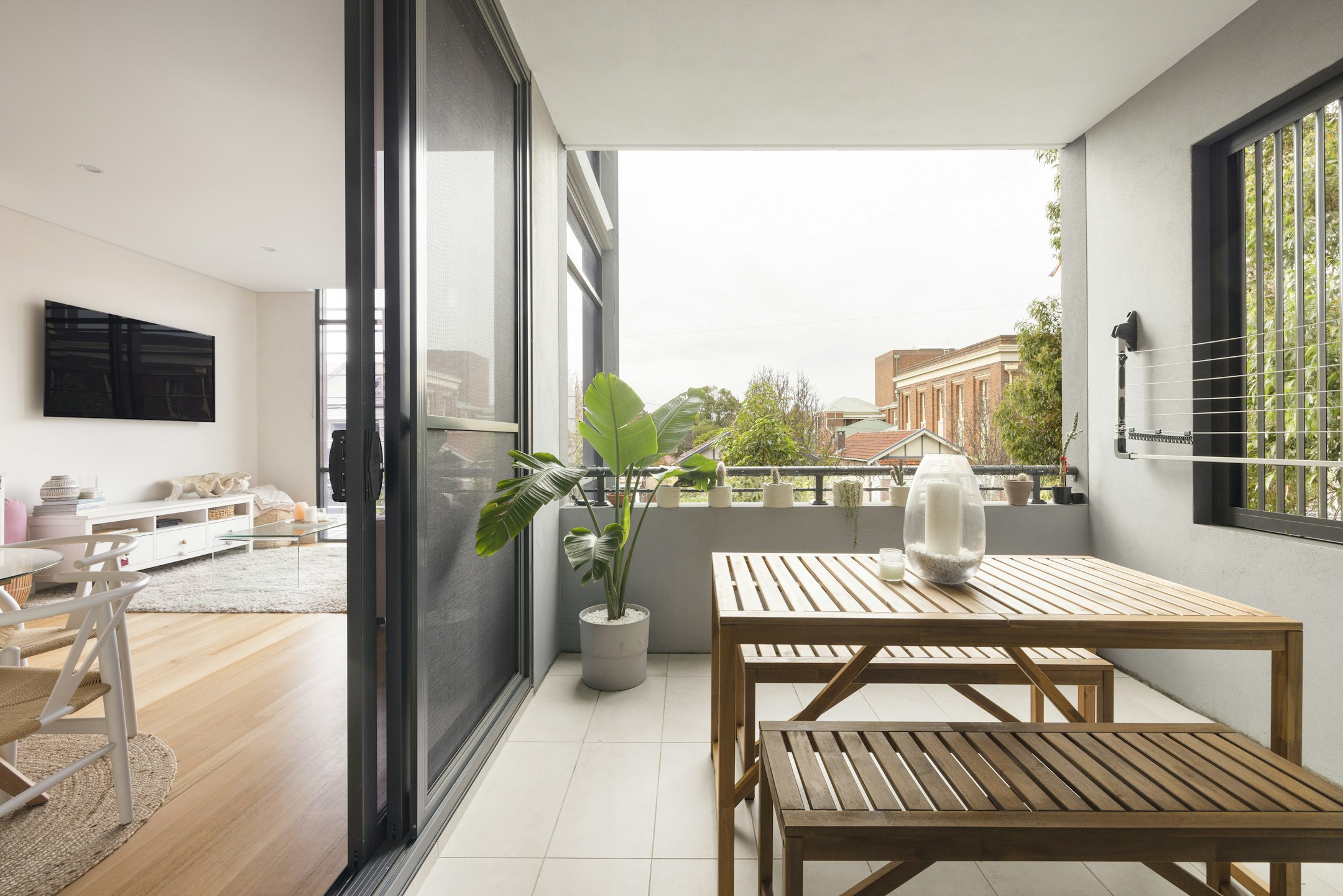 balcony