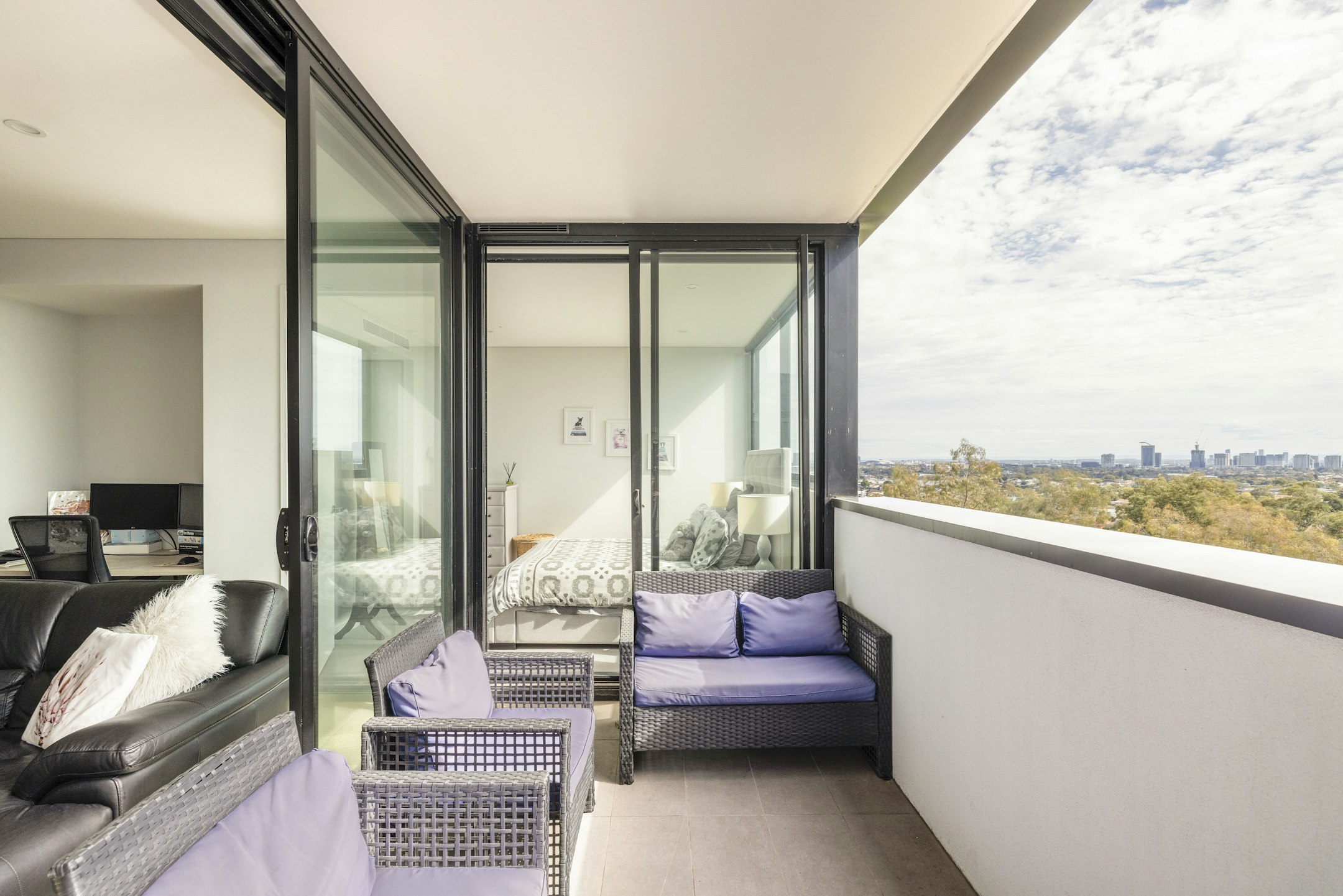 balcony