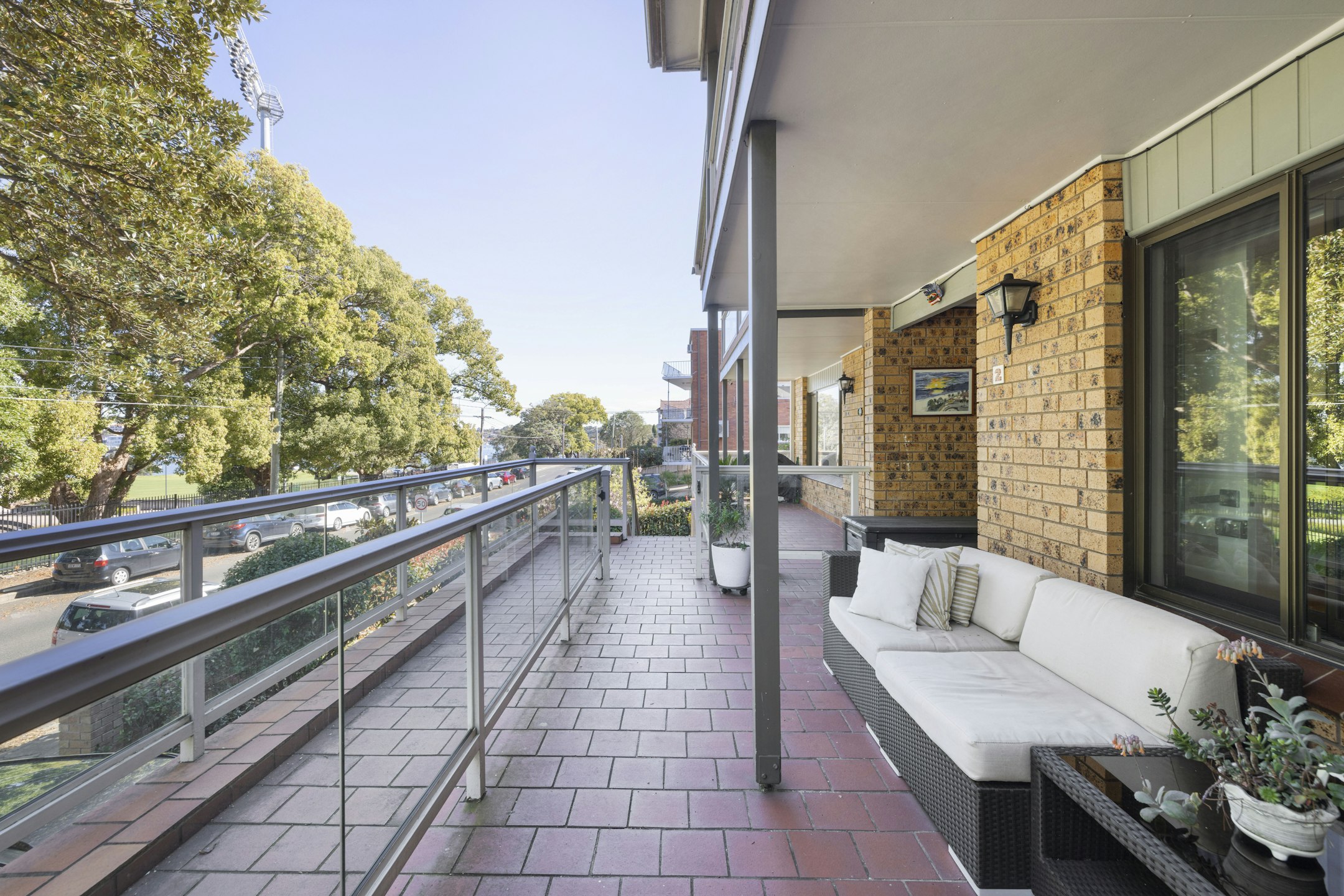 balcony