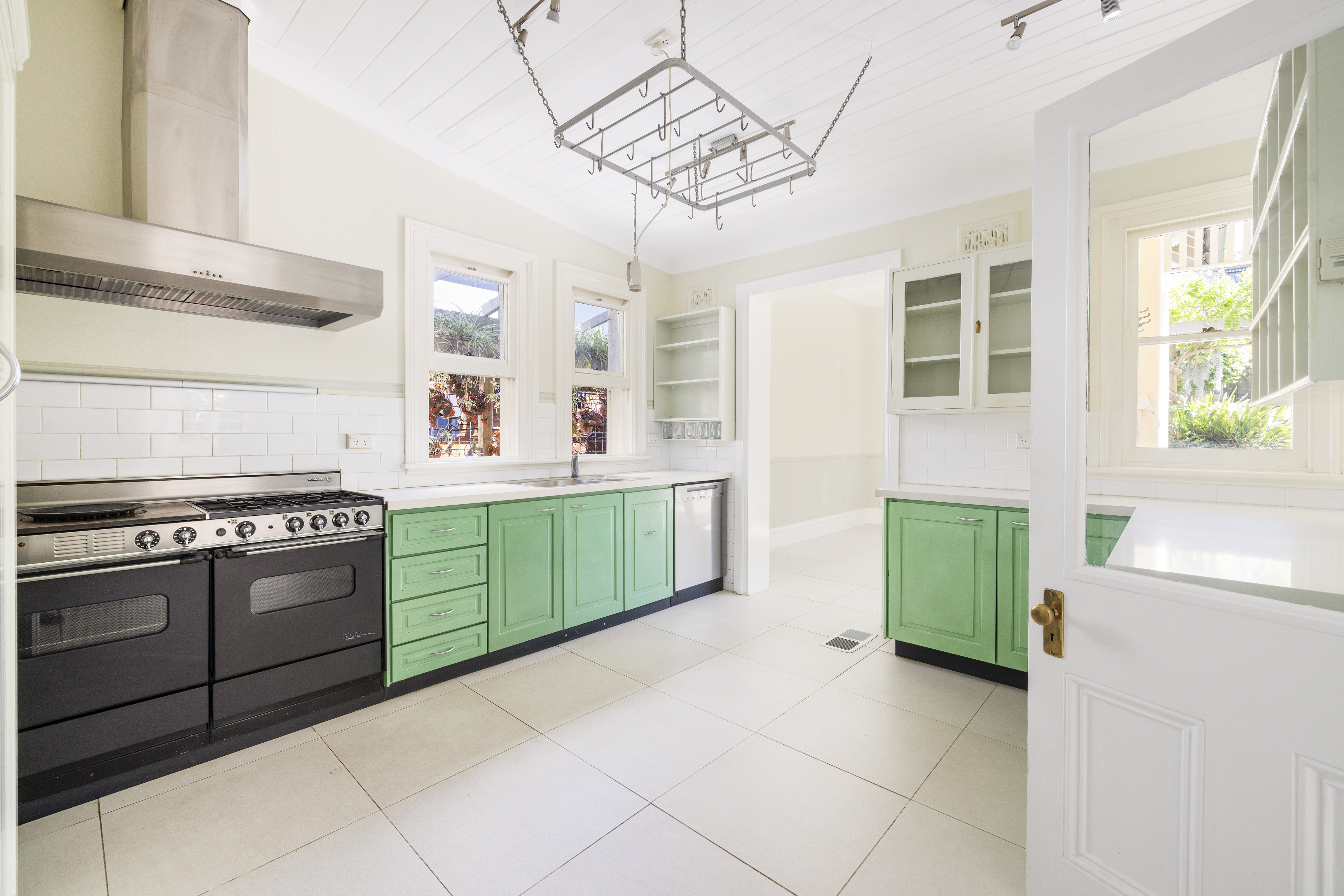 7 Crown Street, Henley - Thumbnail 4