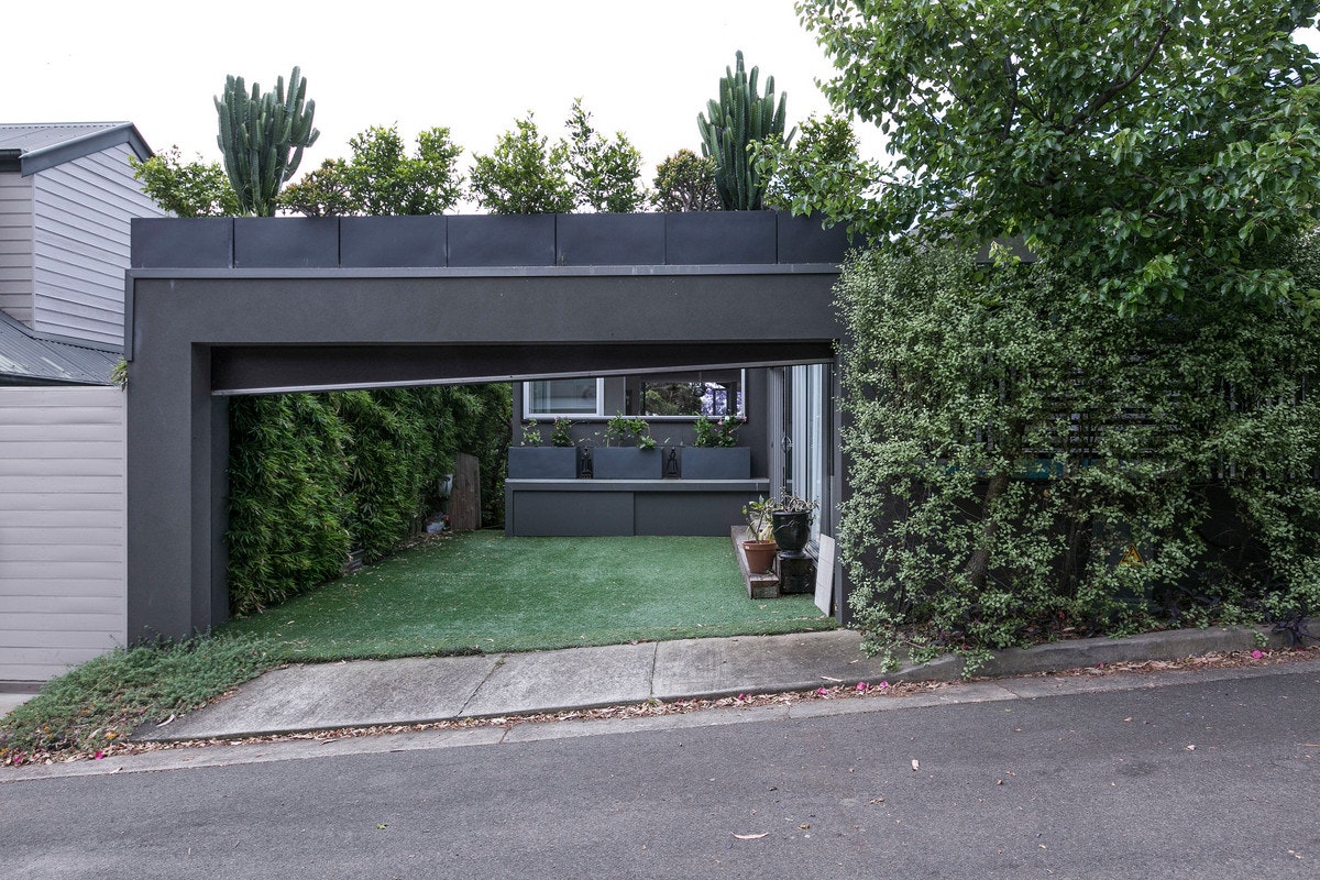 garage