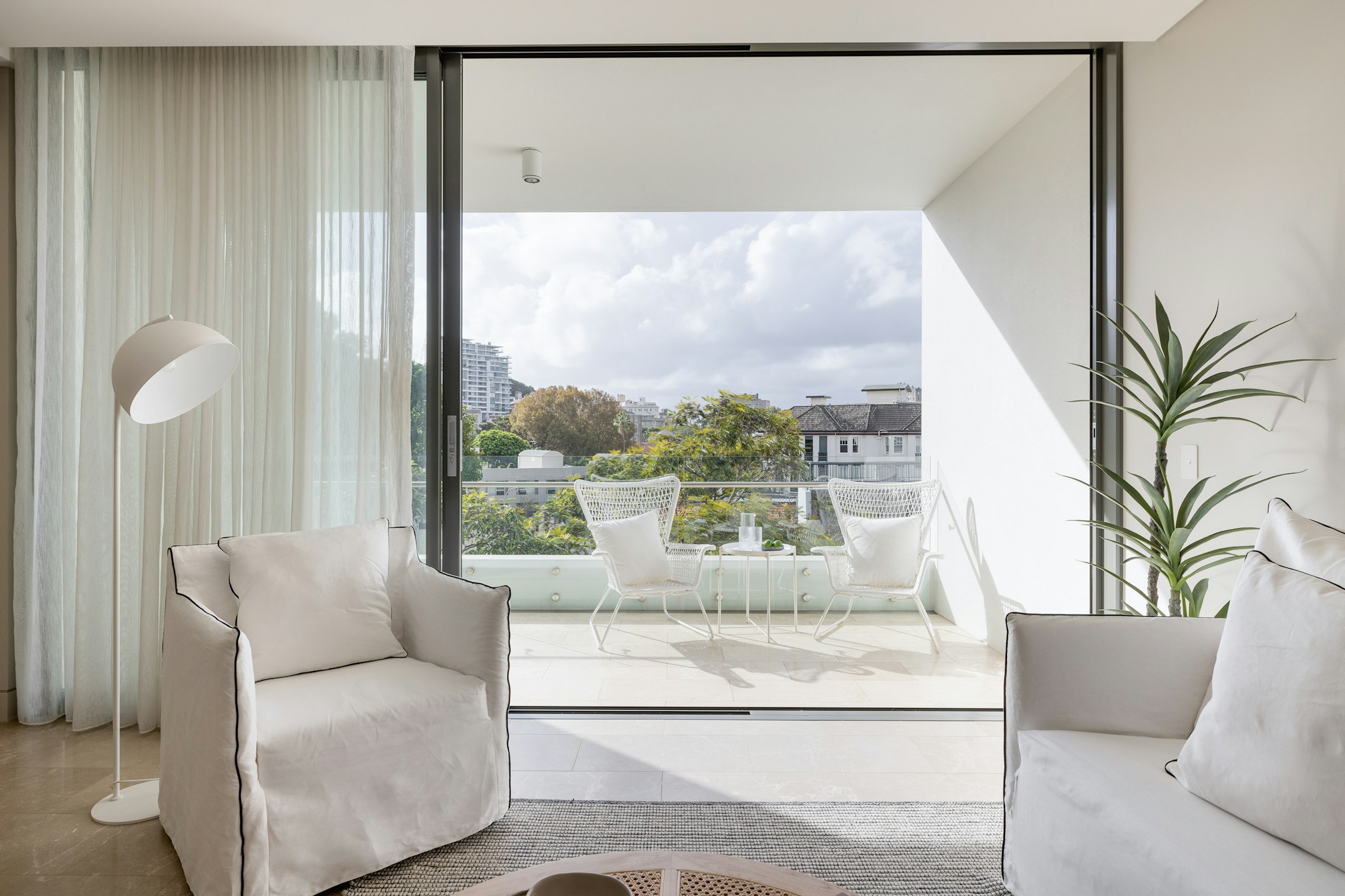 balcony