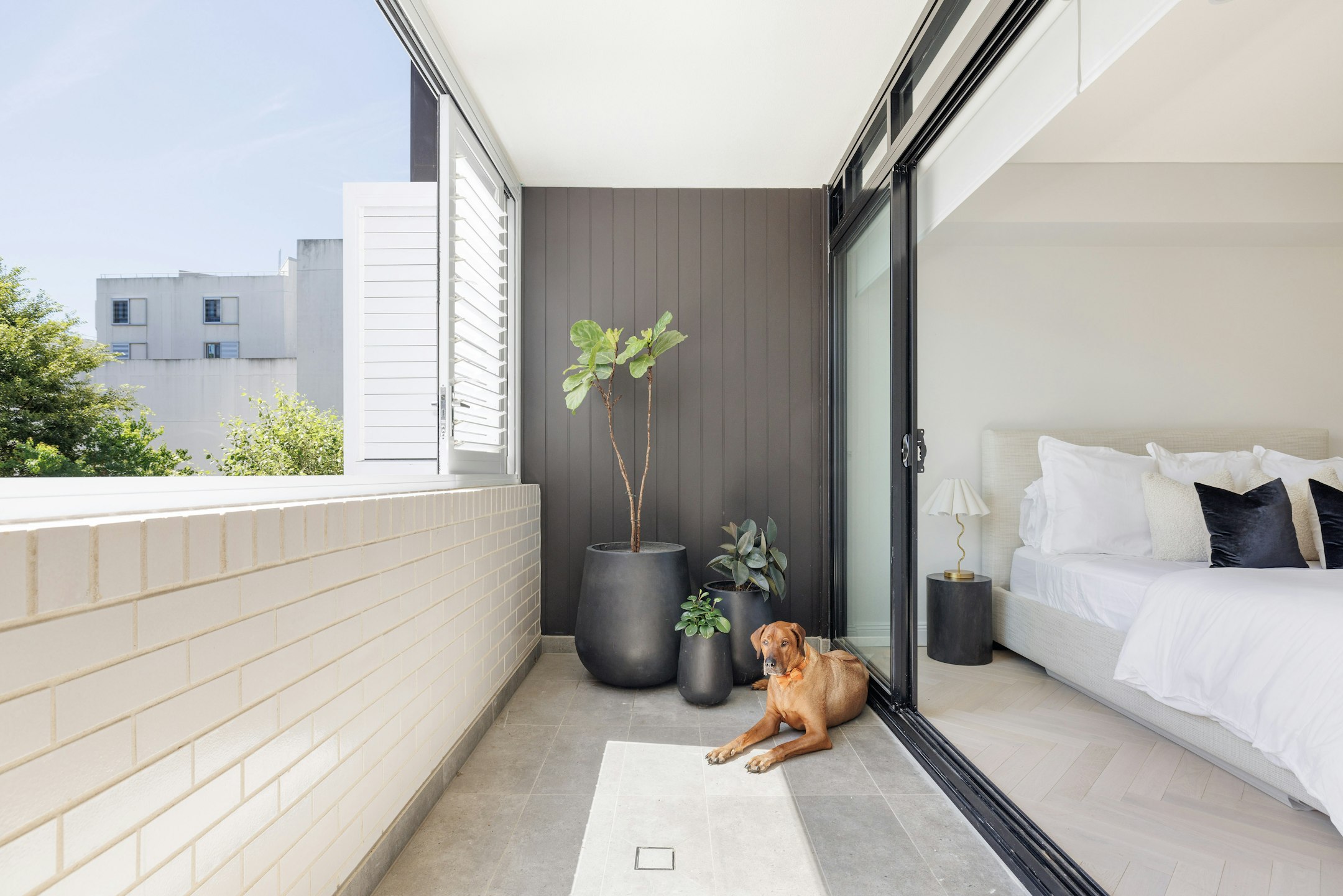 balcony