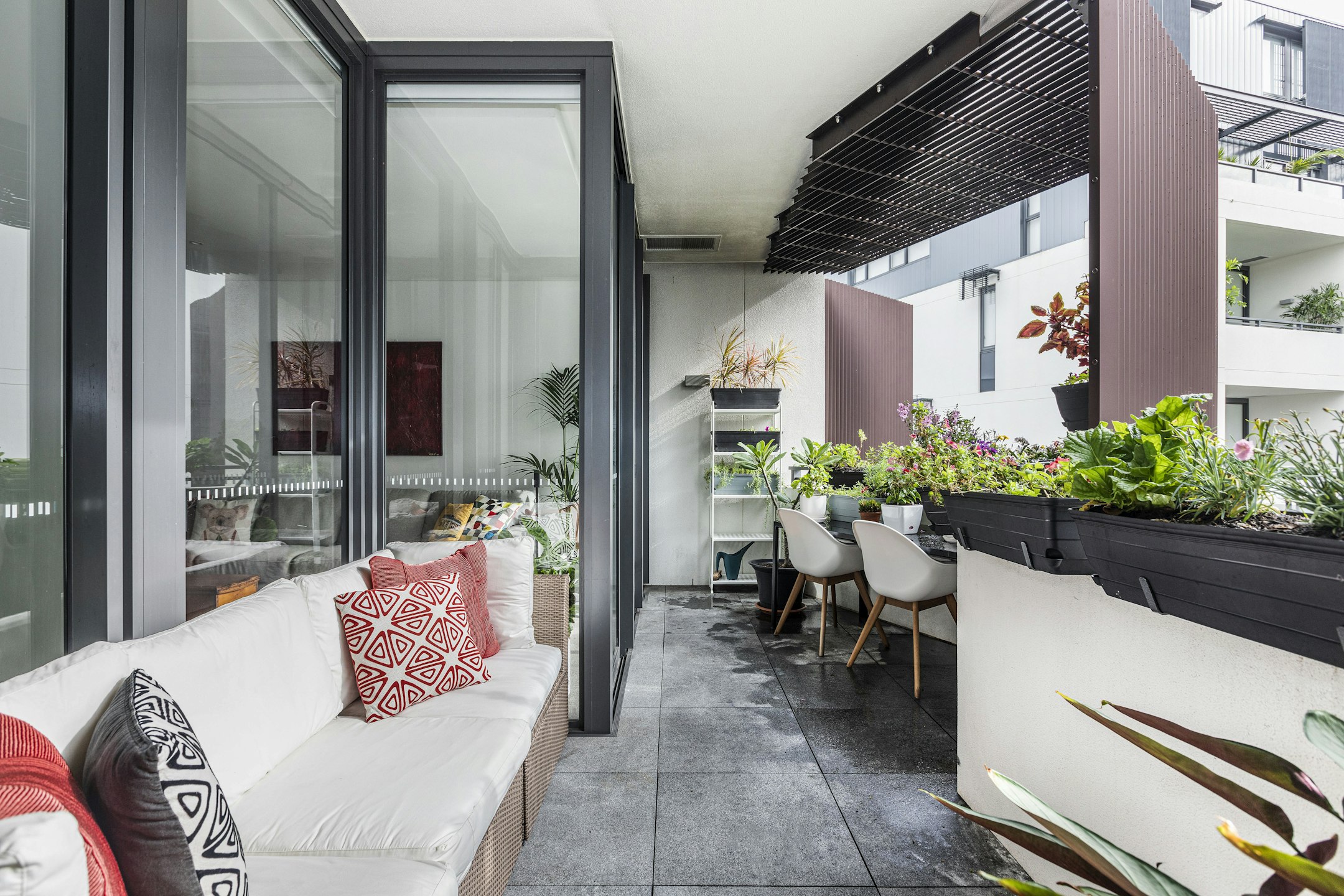 balcony