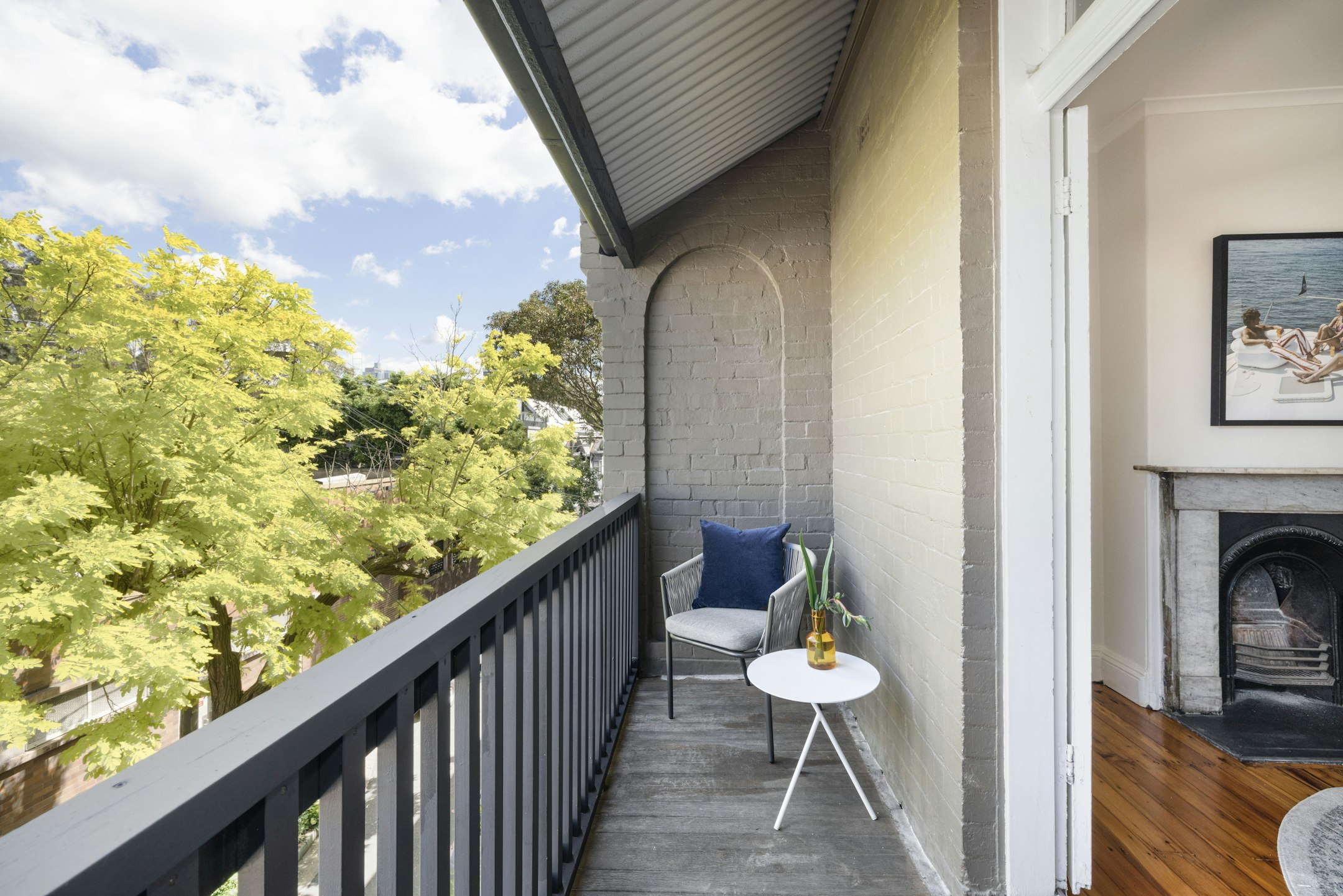 balcony