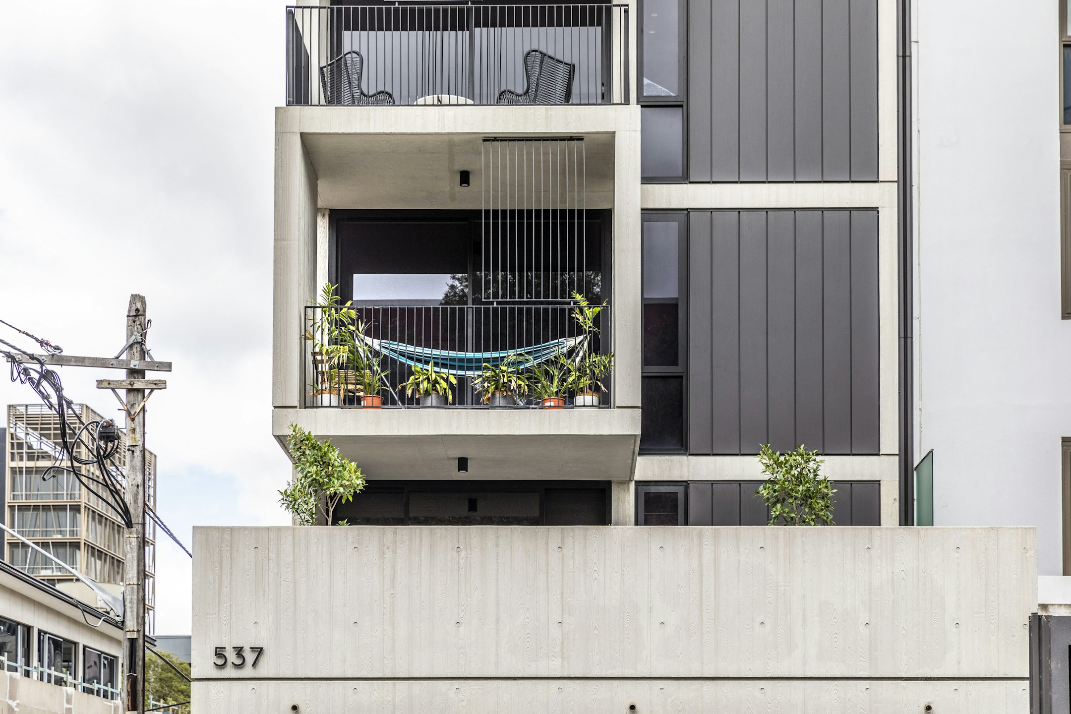 balcony
