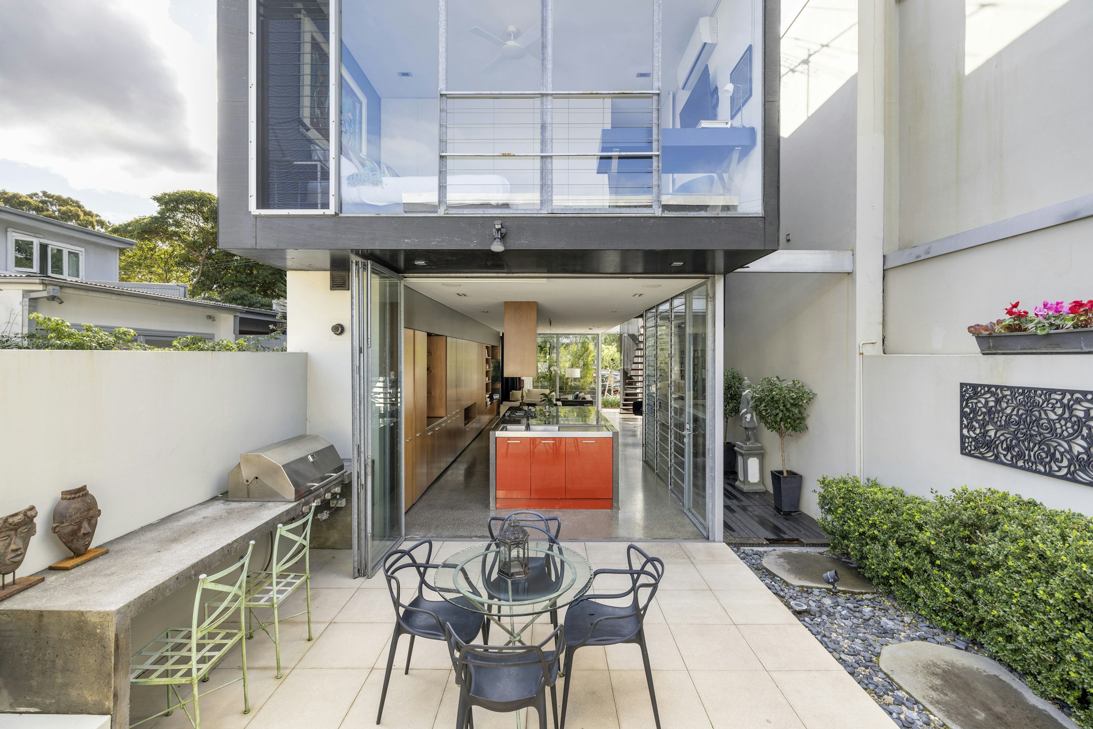 balcony