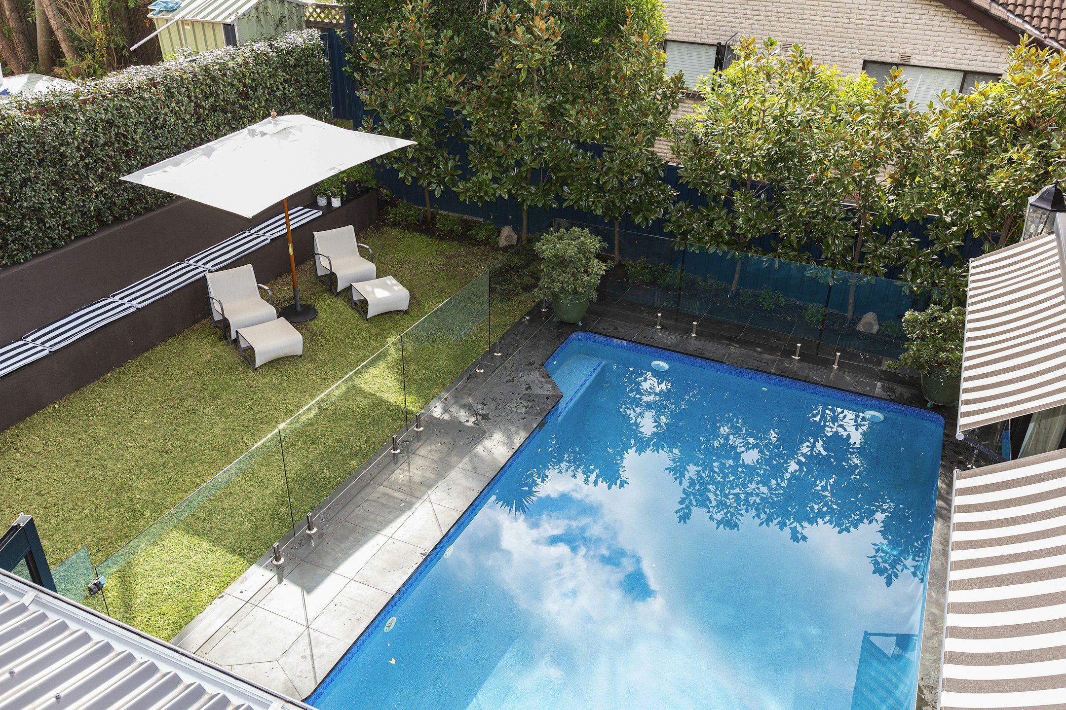 pool