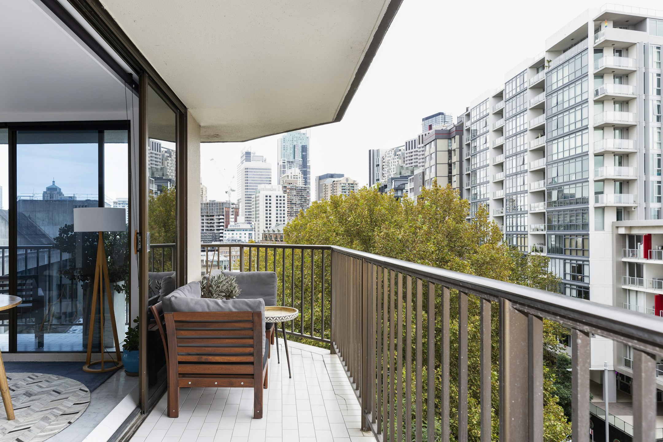 balcony