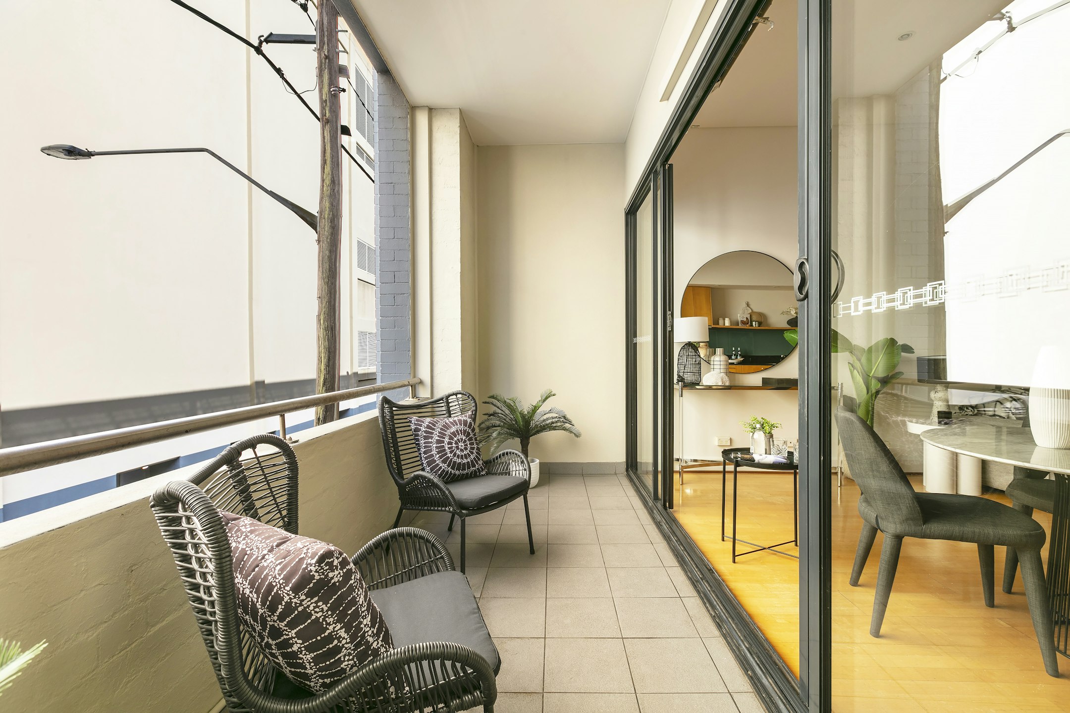 balcony