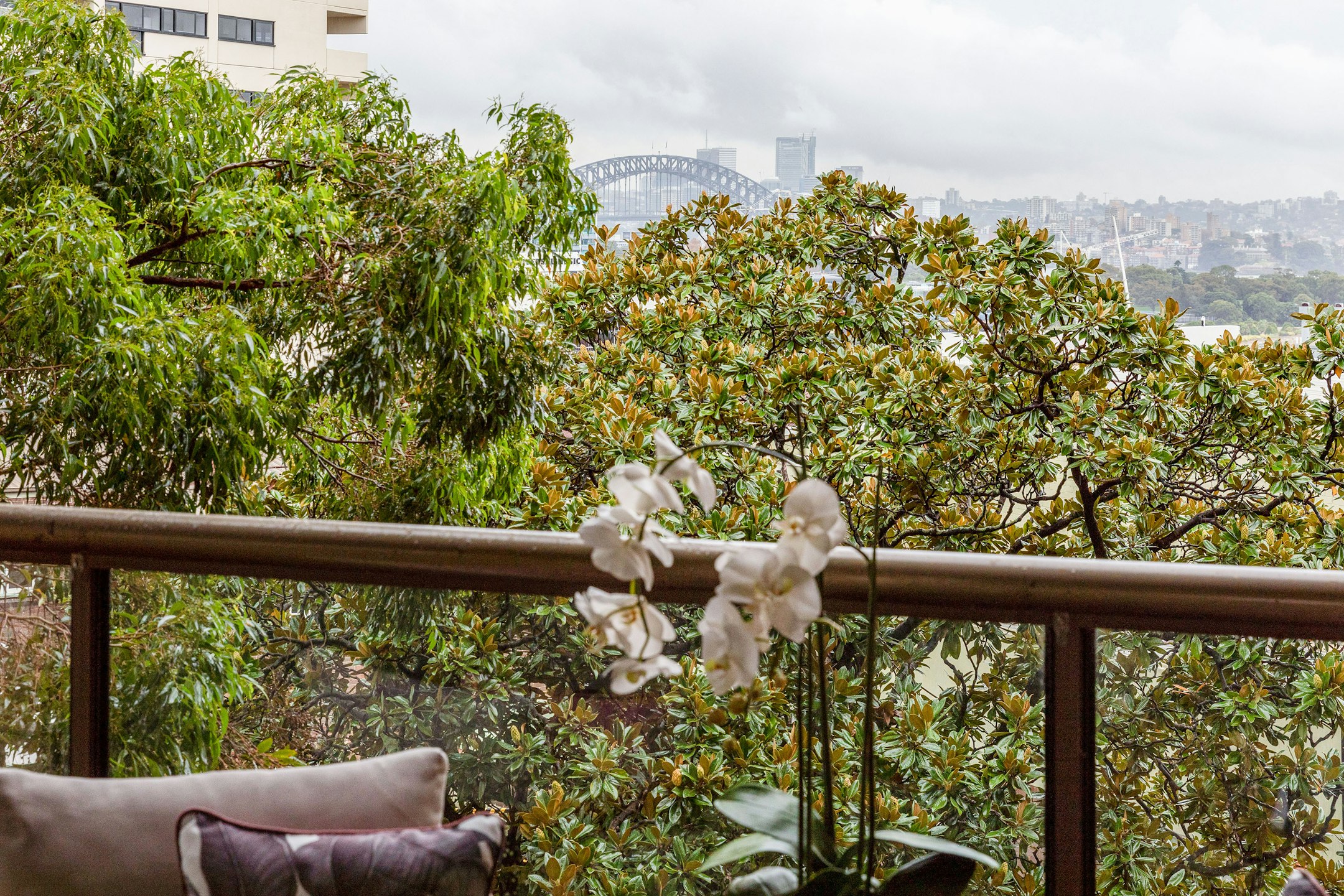 balcony
