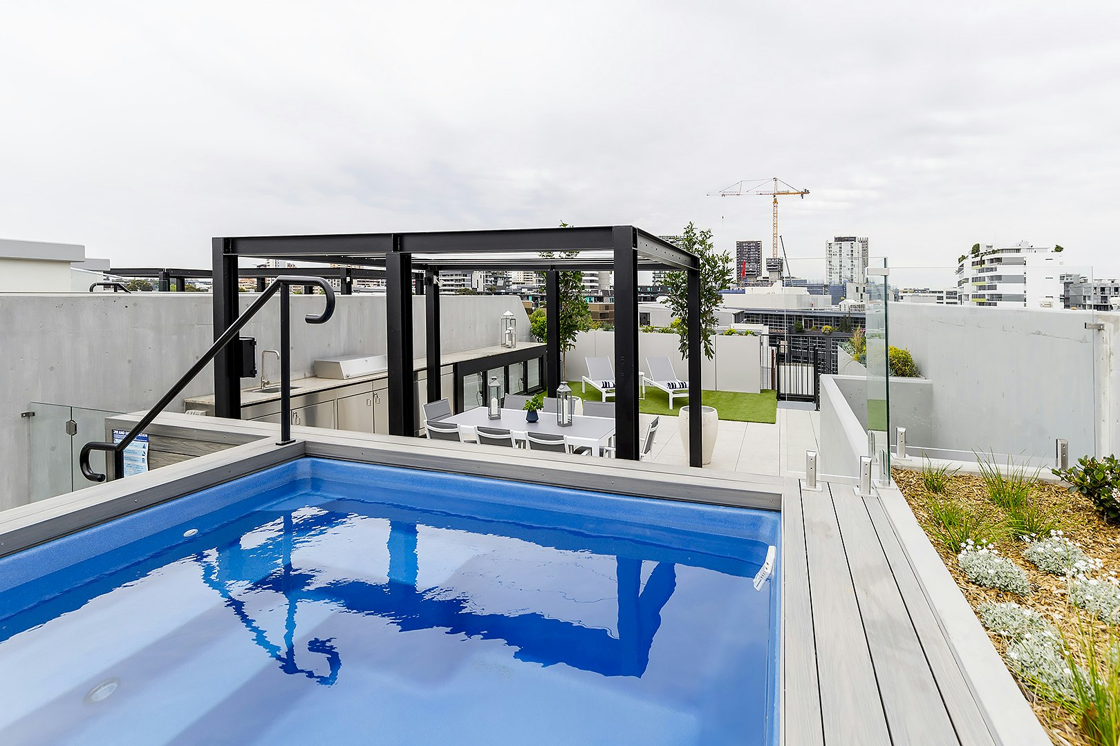 pool