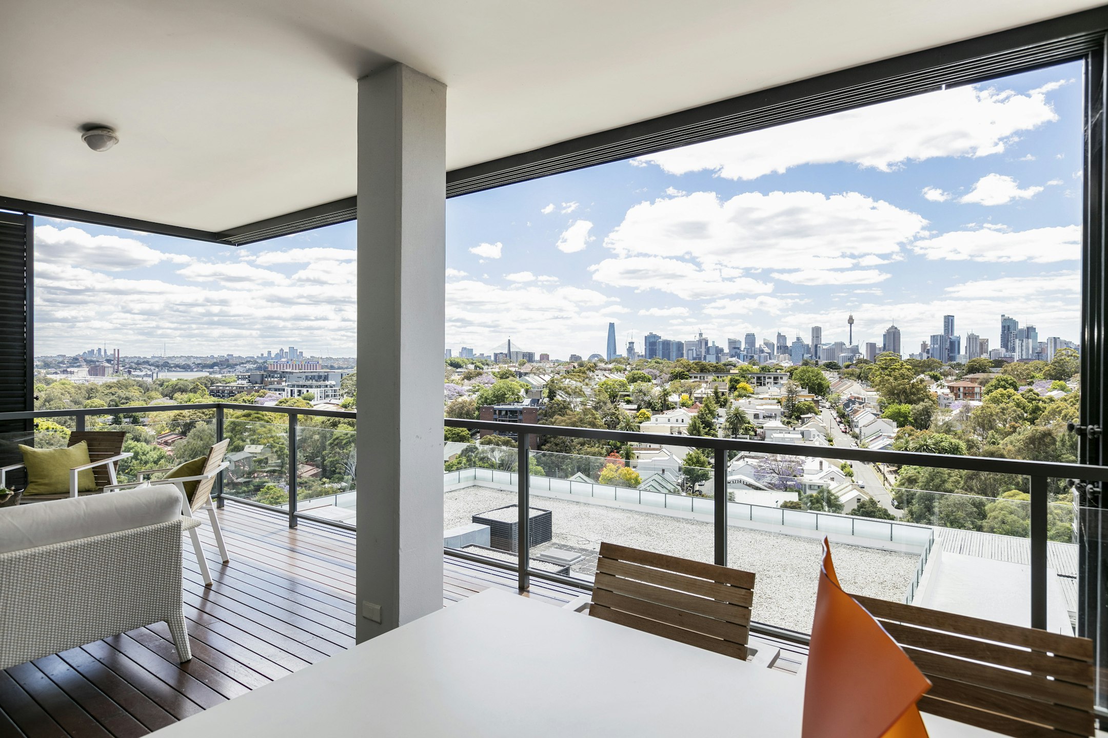 balcony