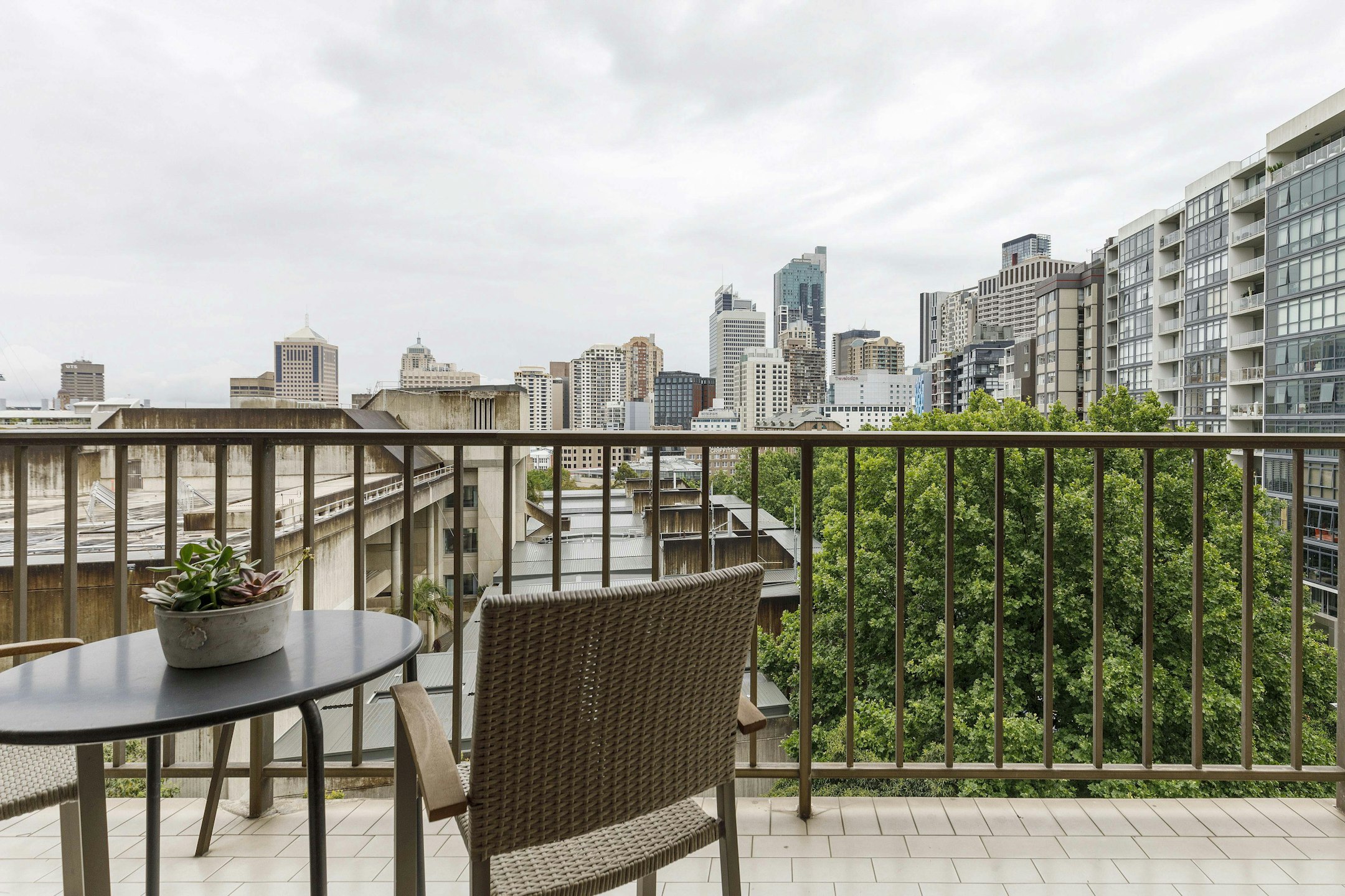 balcony