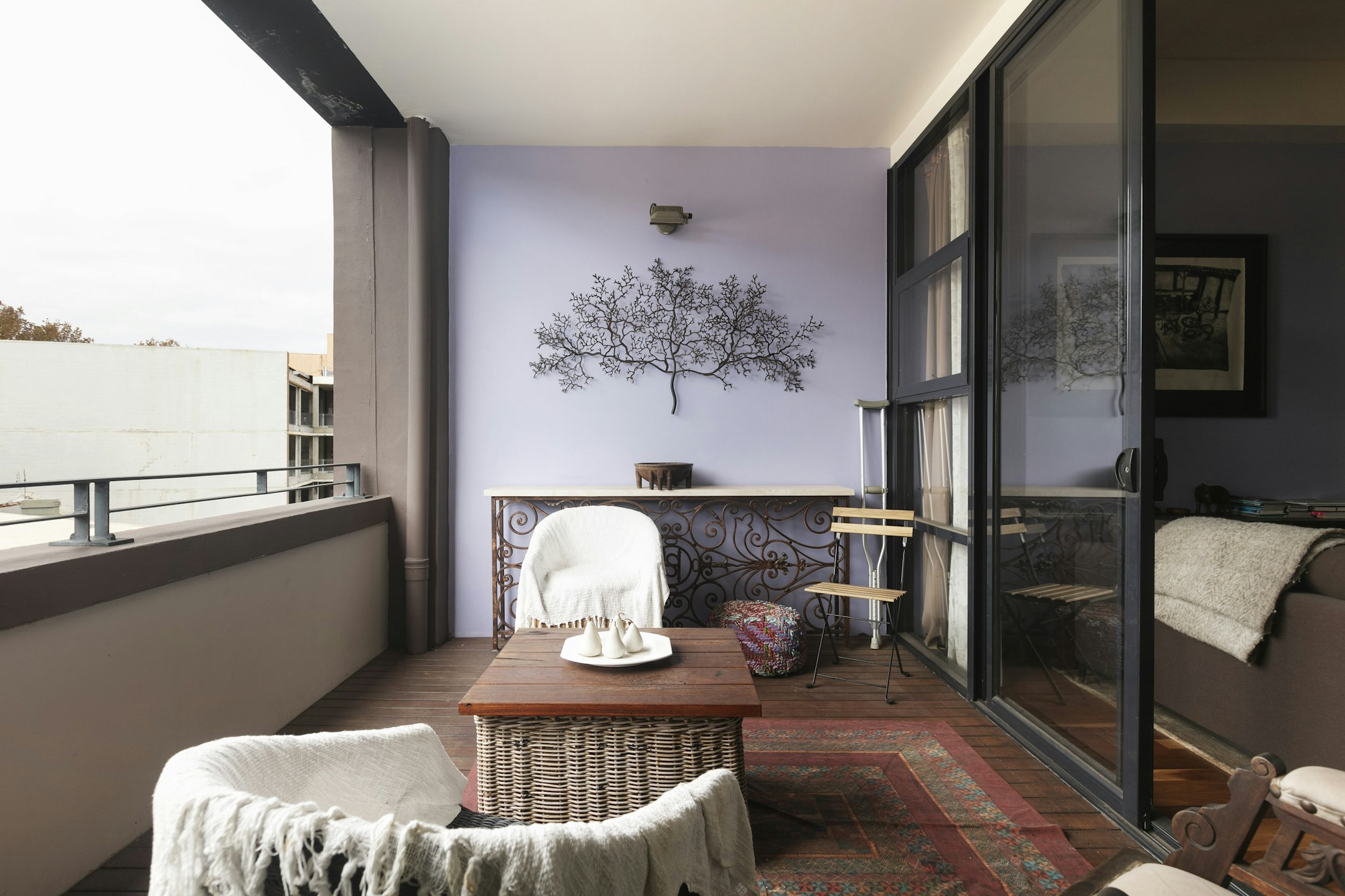 balcony