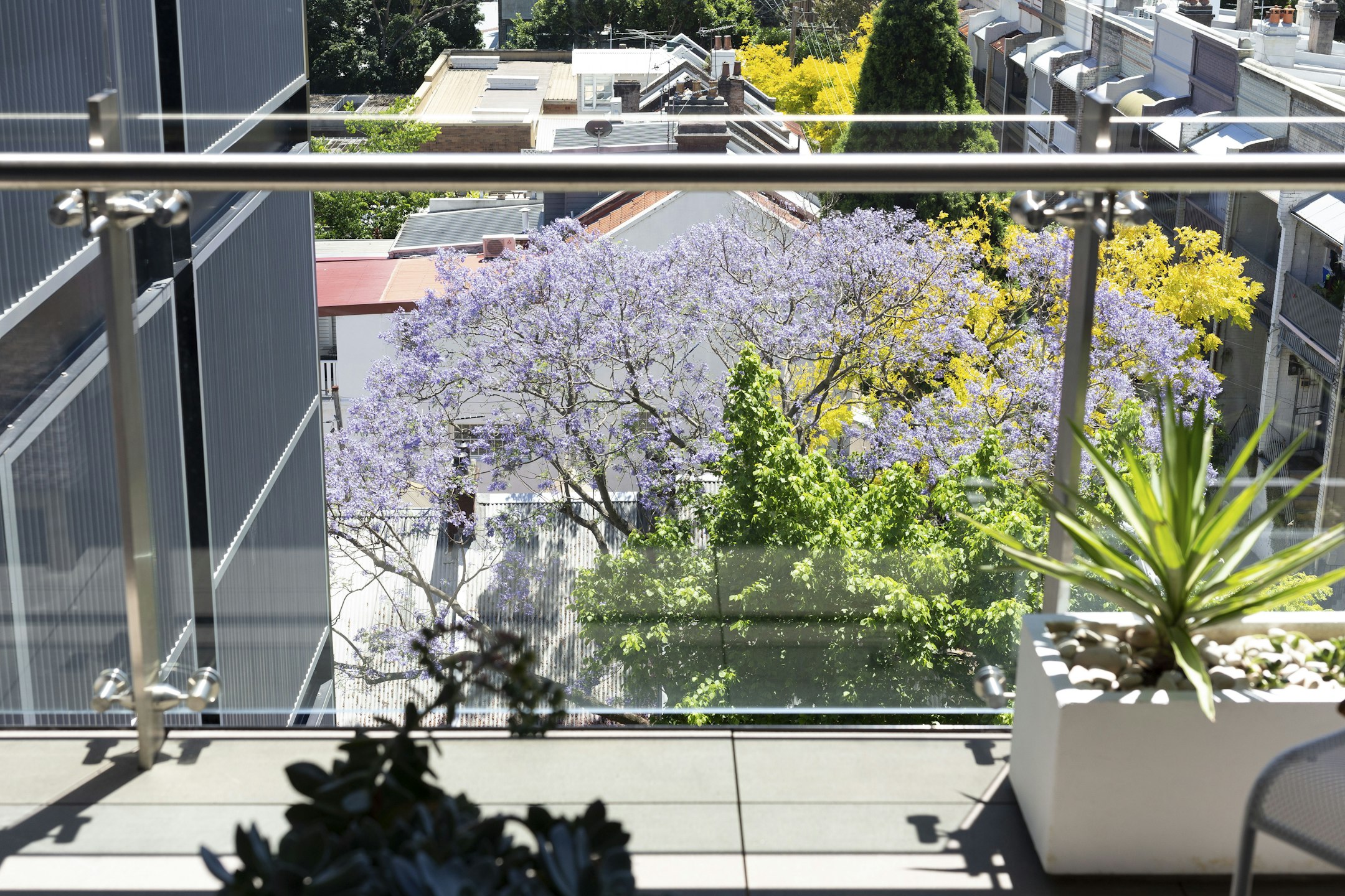 balcony