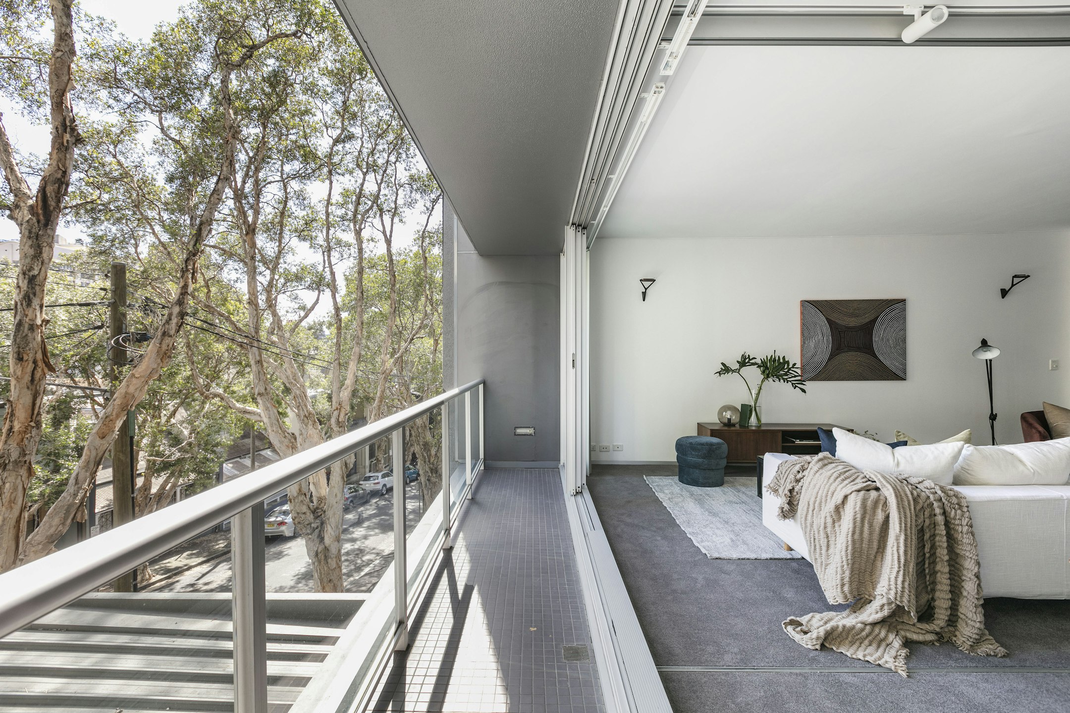 balcony