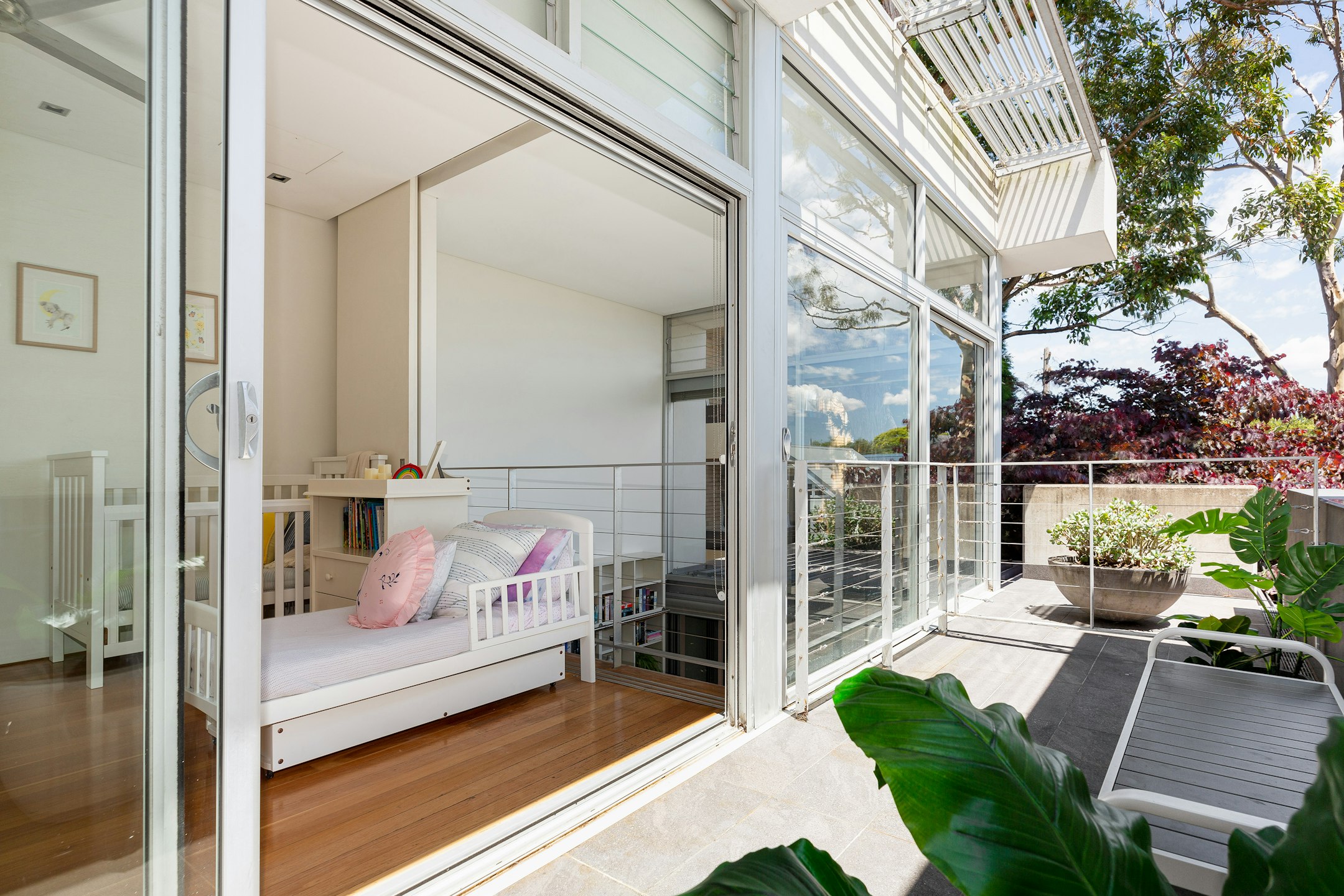 balcony