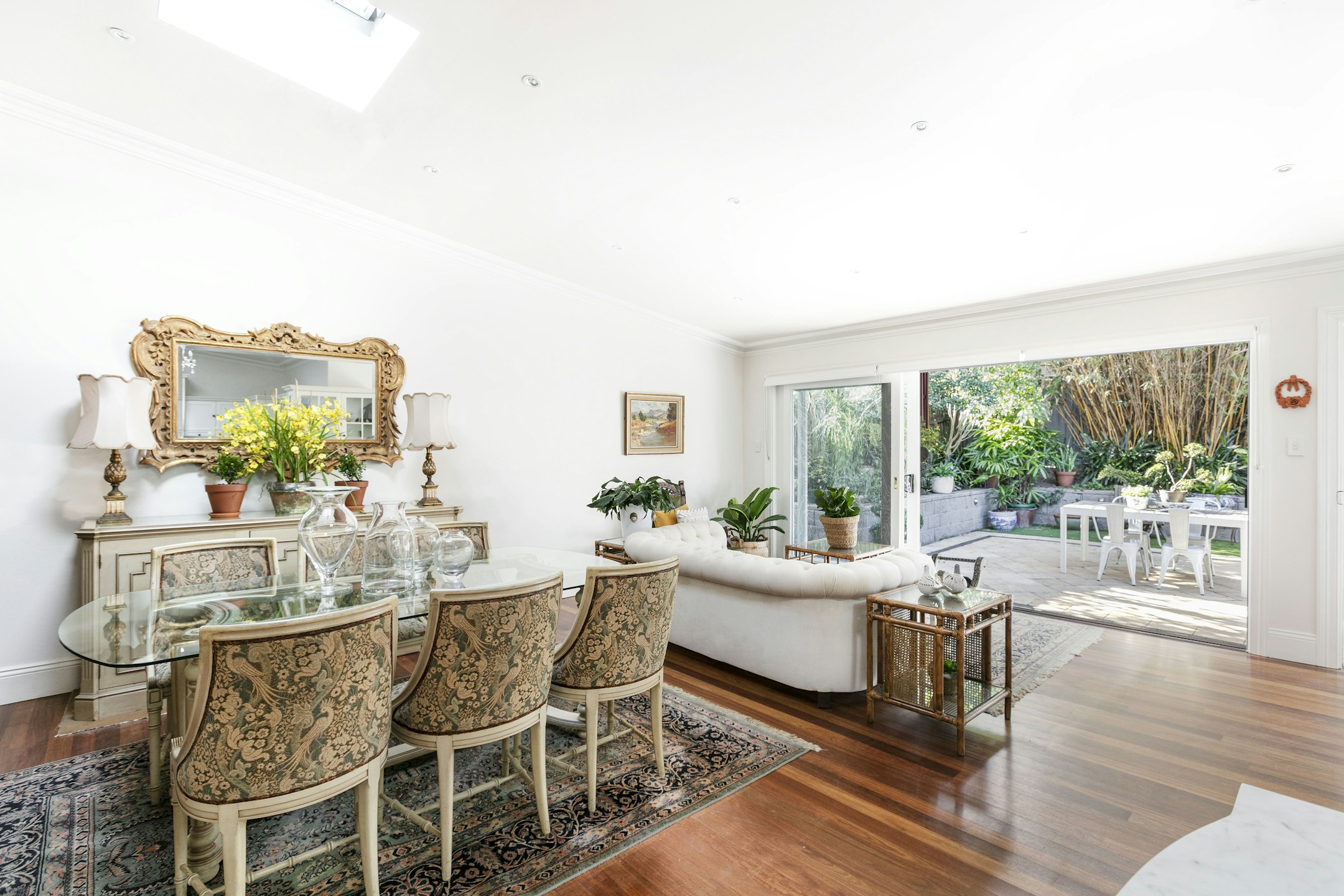 dining room
