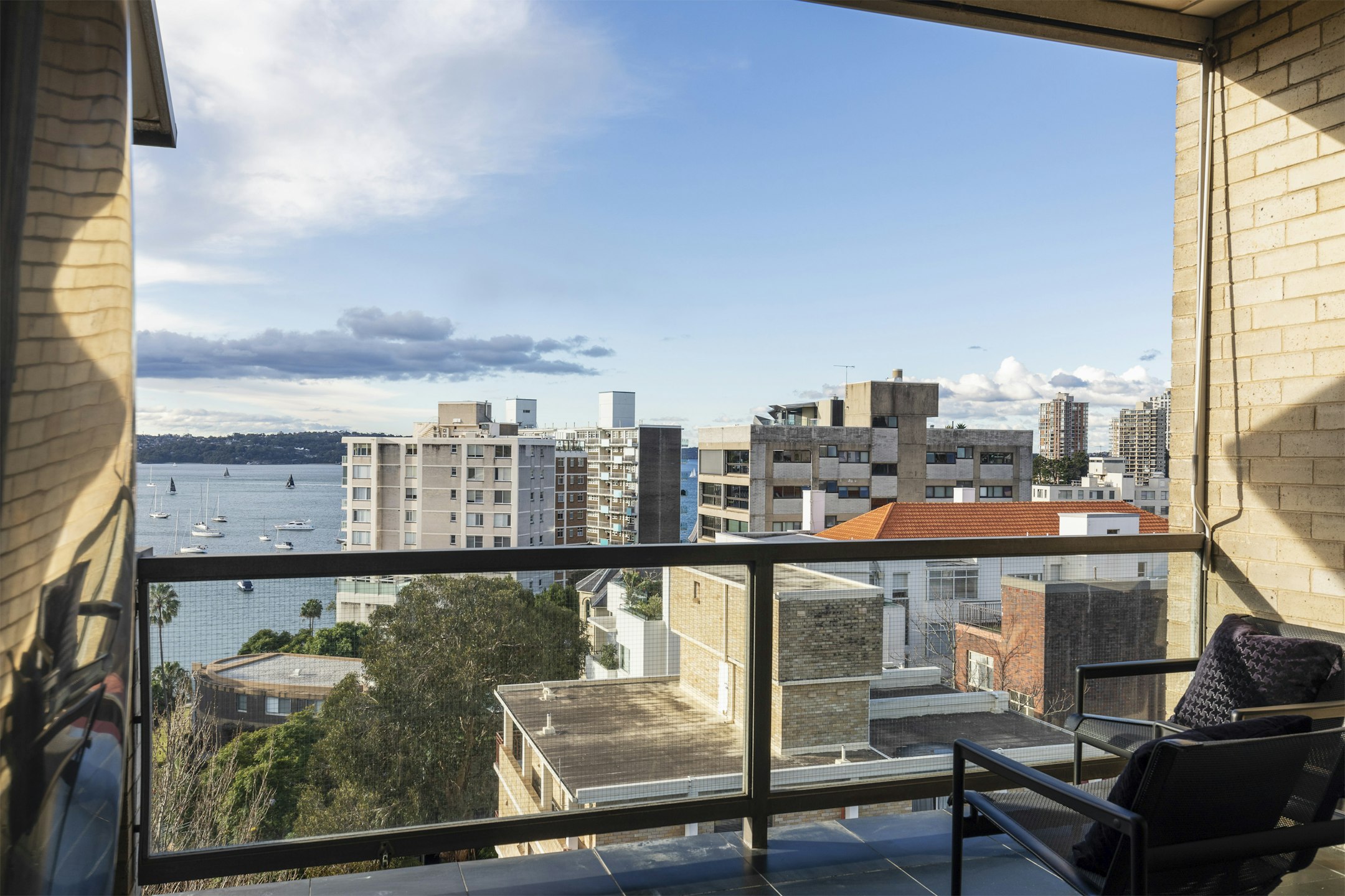 balcony