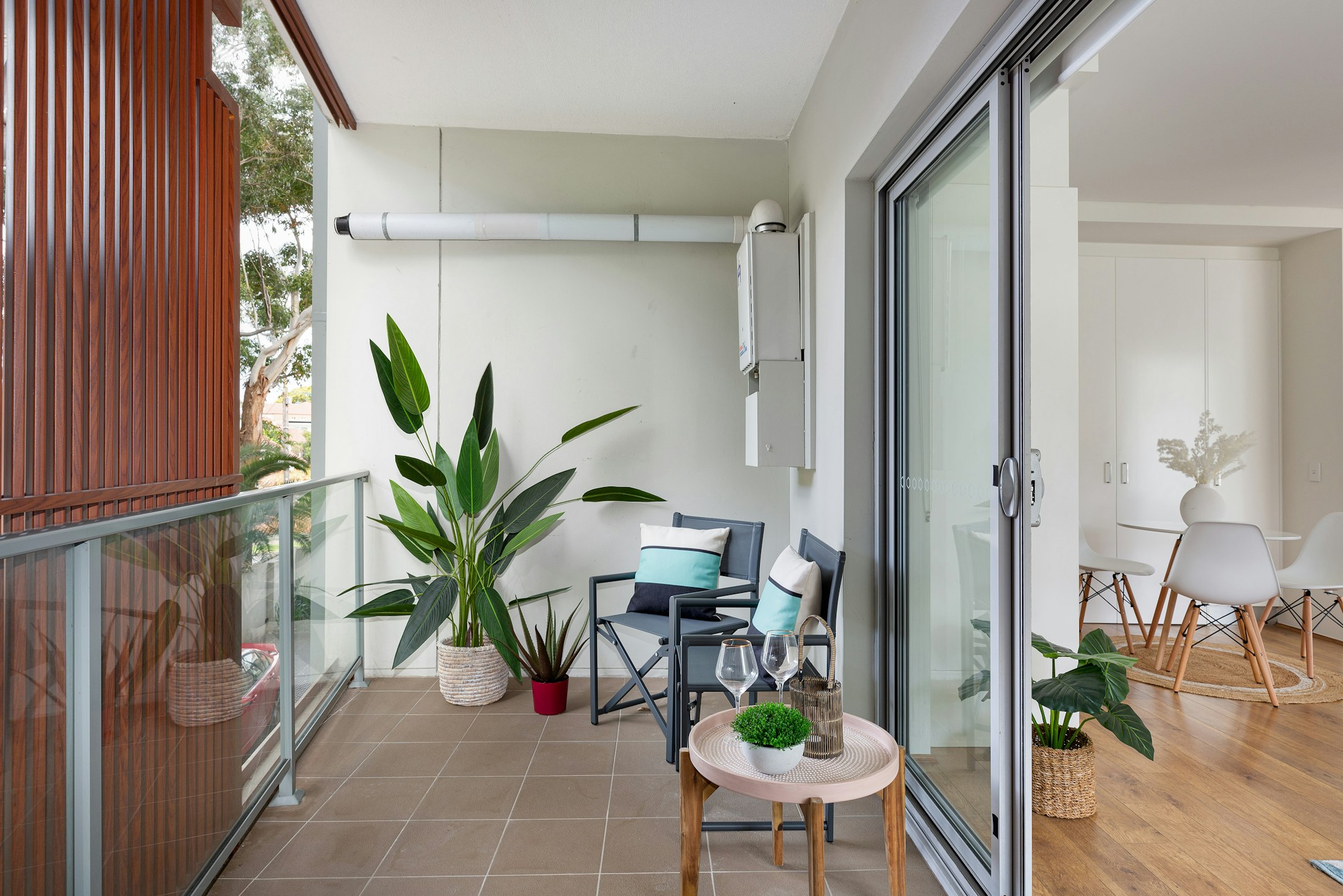 balcony
