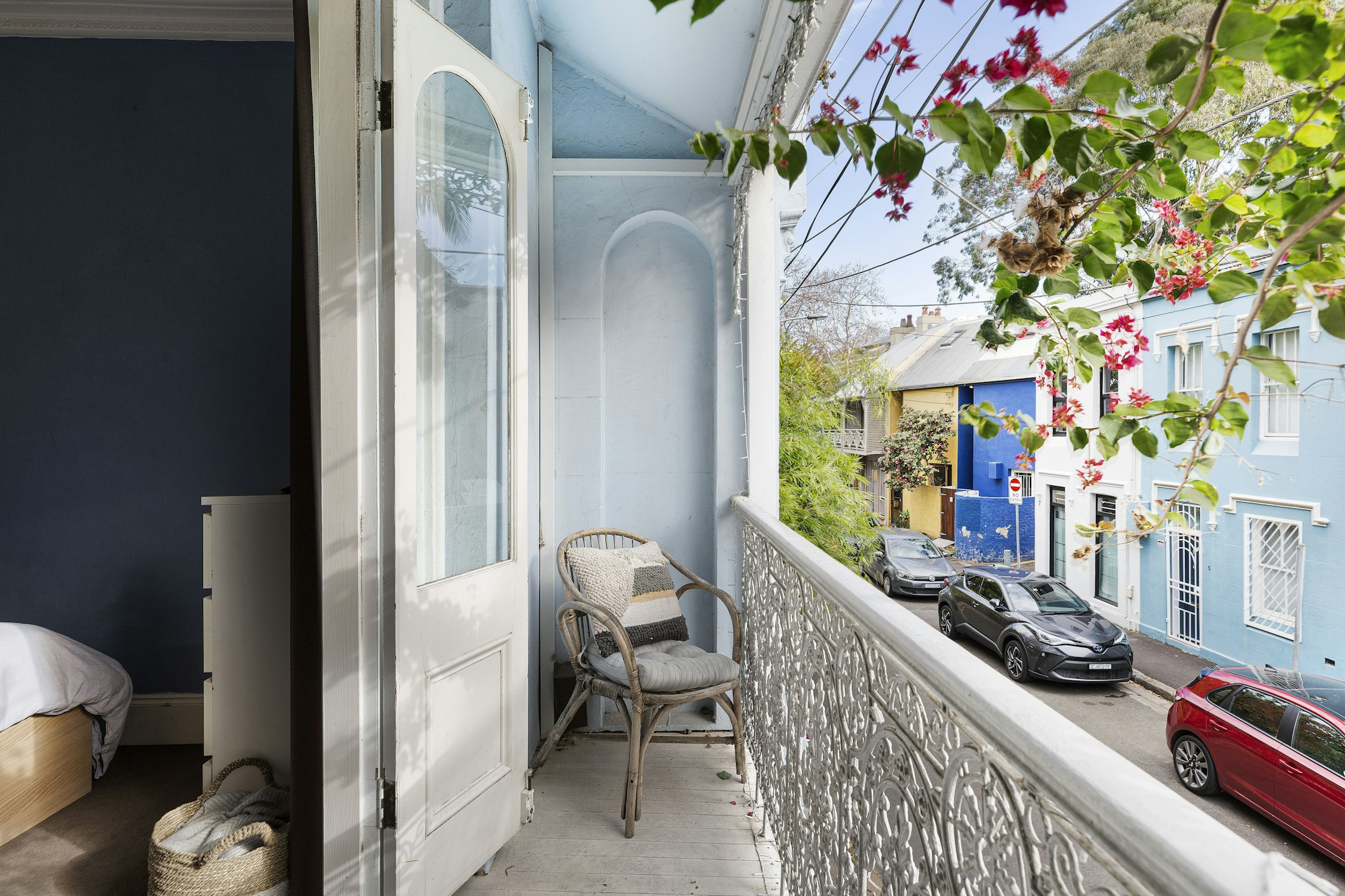 balcony