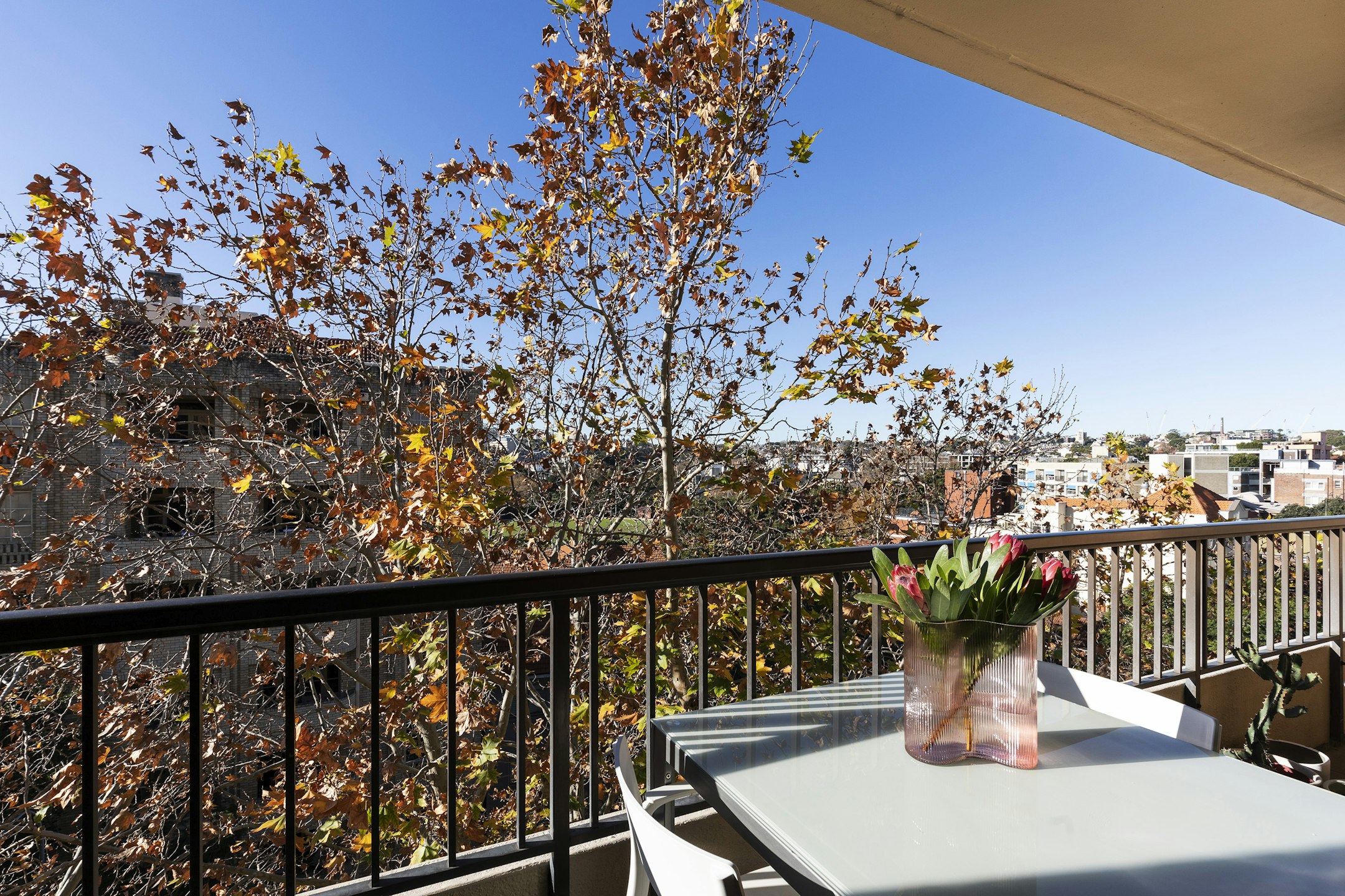 balcony
