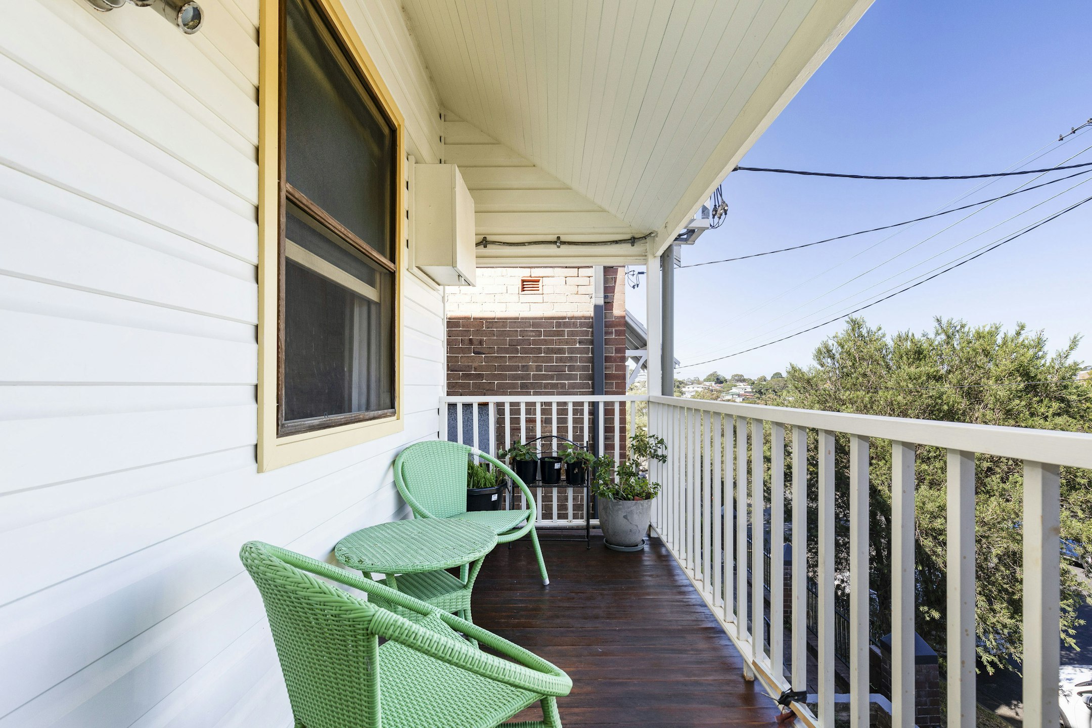 balcony