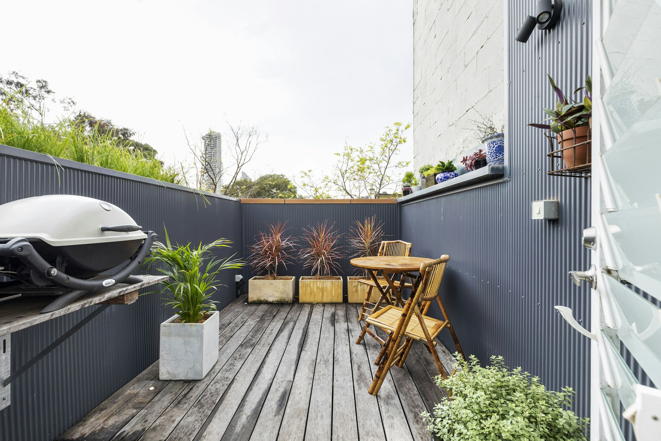 balcony
