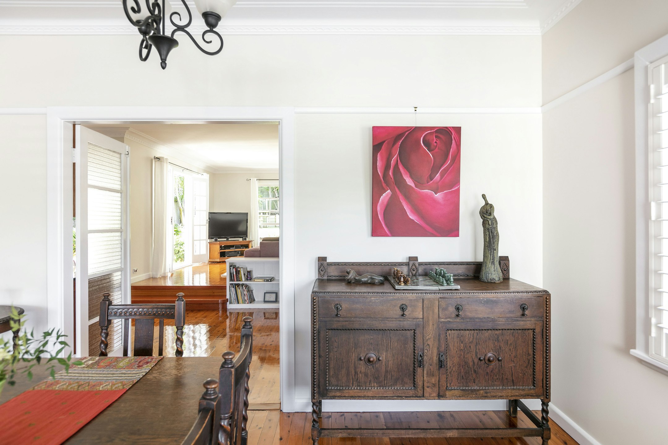 sideboard