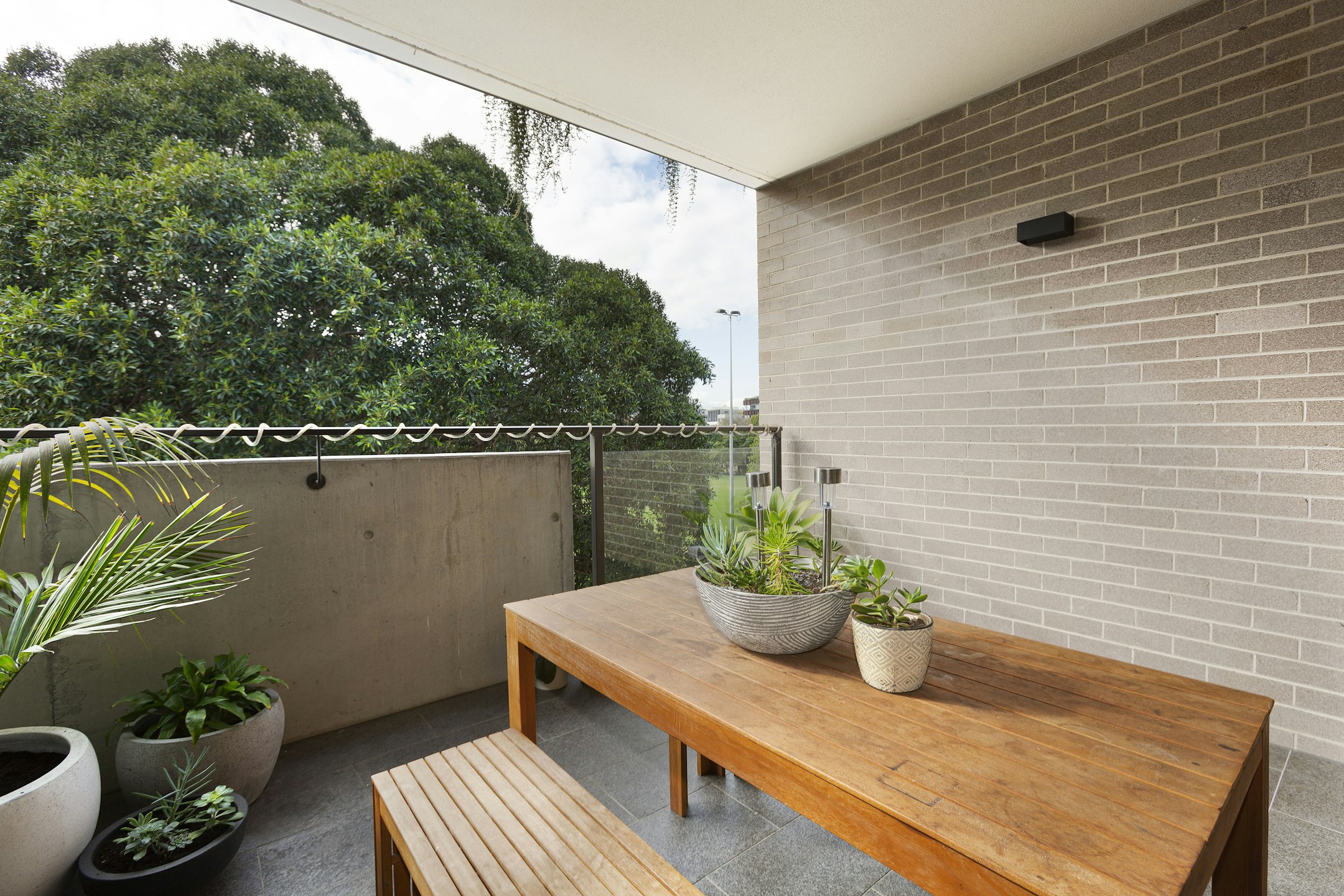 balcony