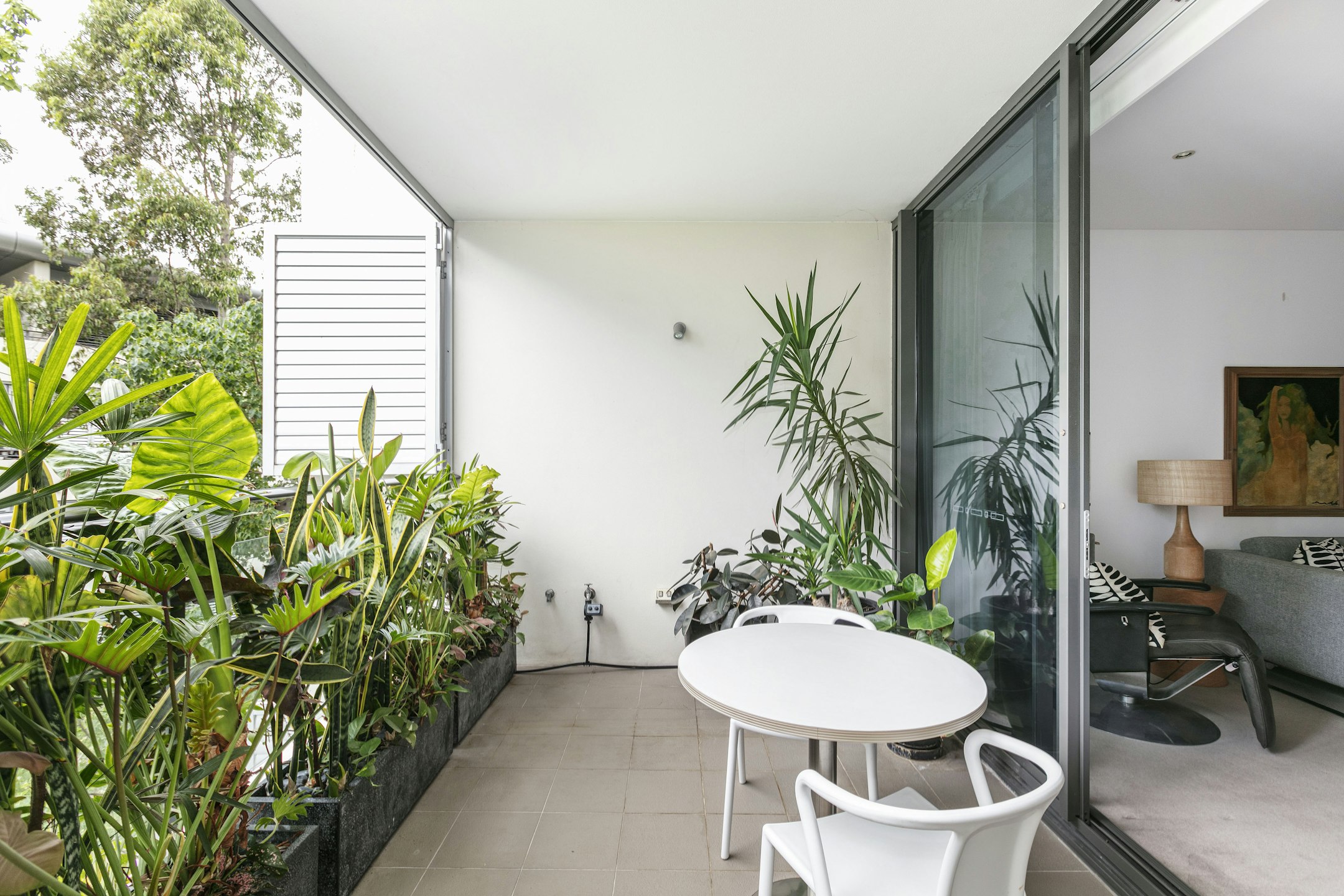 balcony