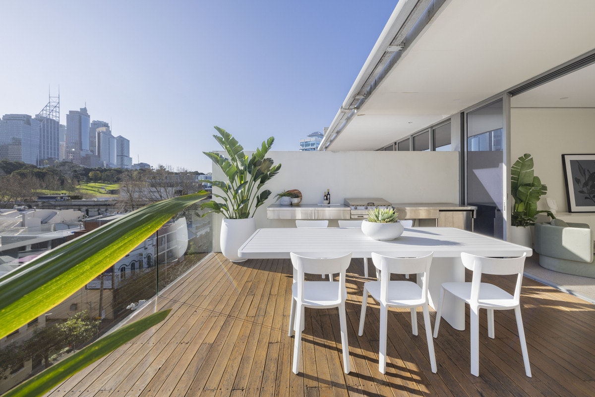 balcony