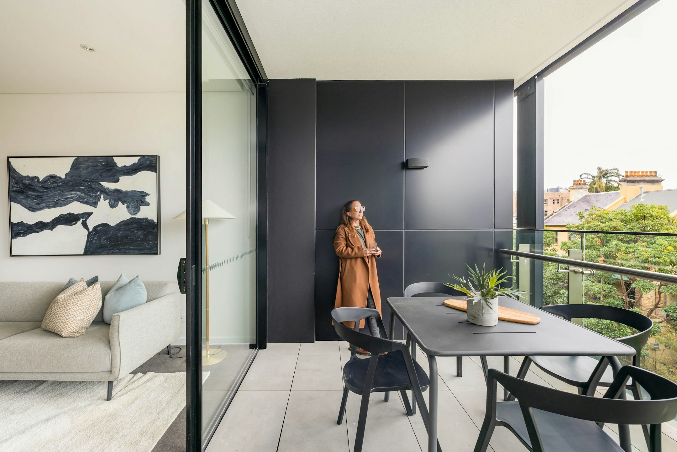 balcony