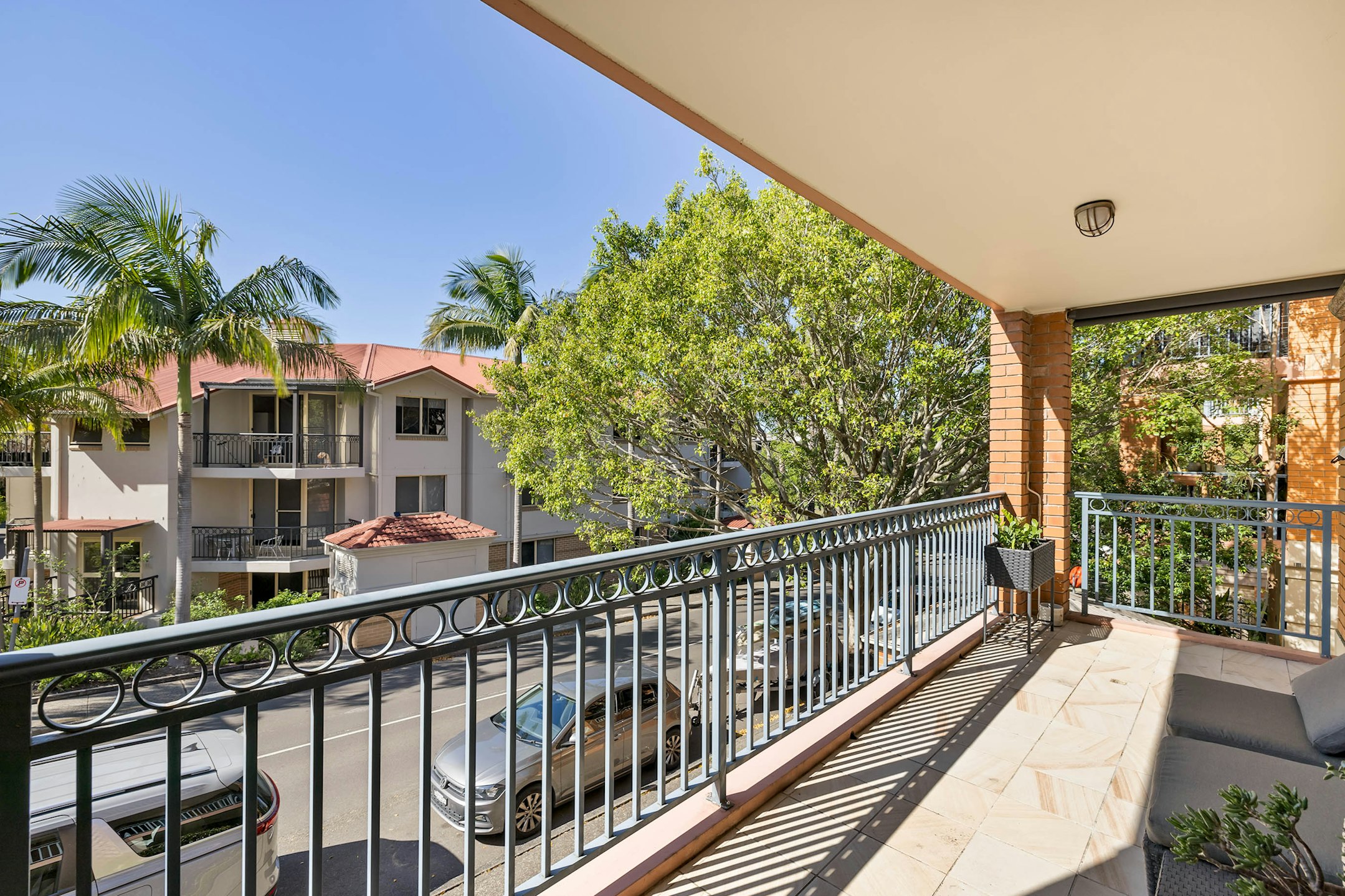 balcony