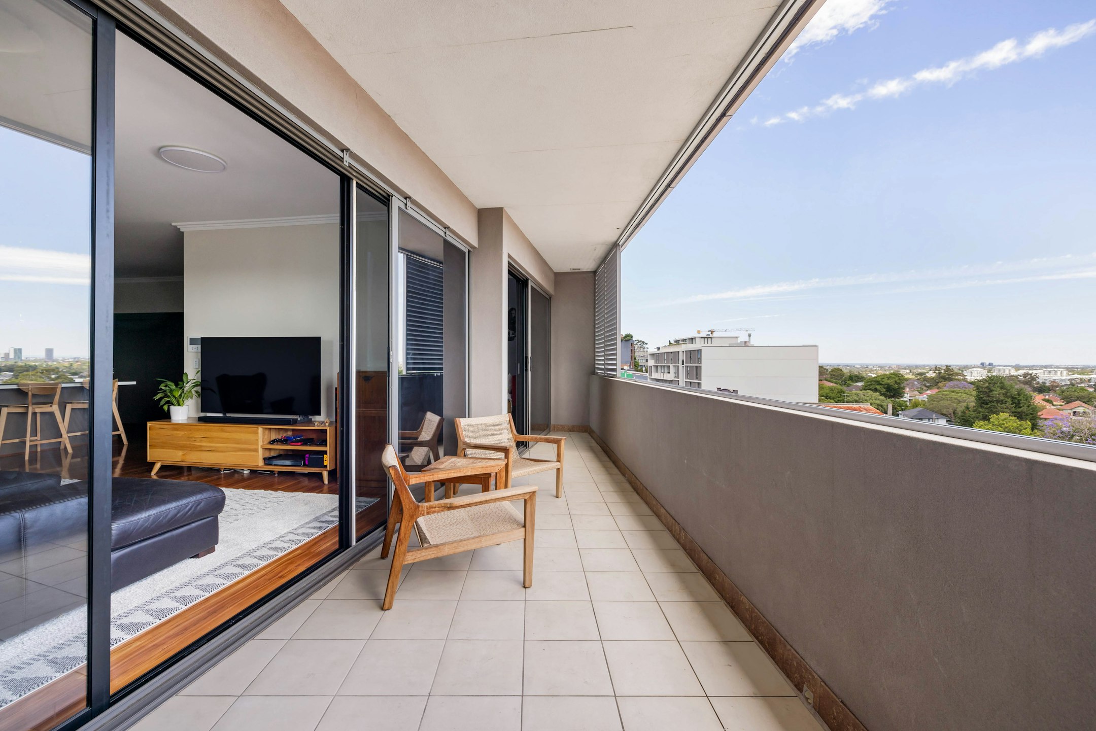 balcony