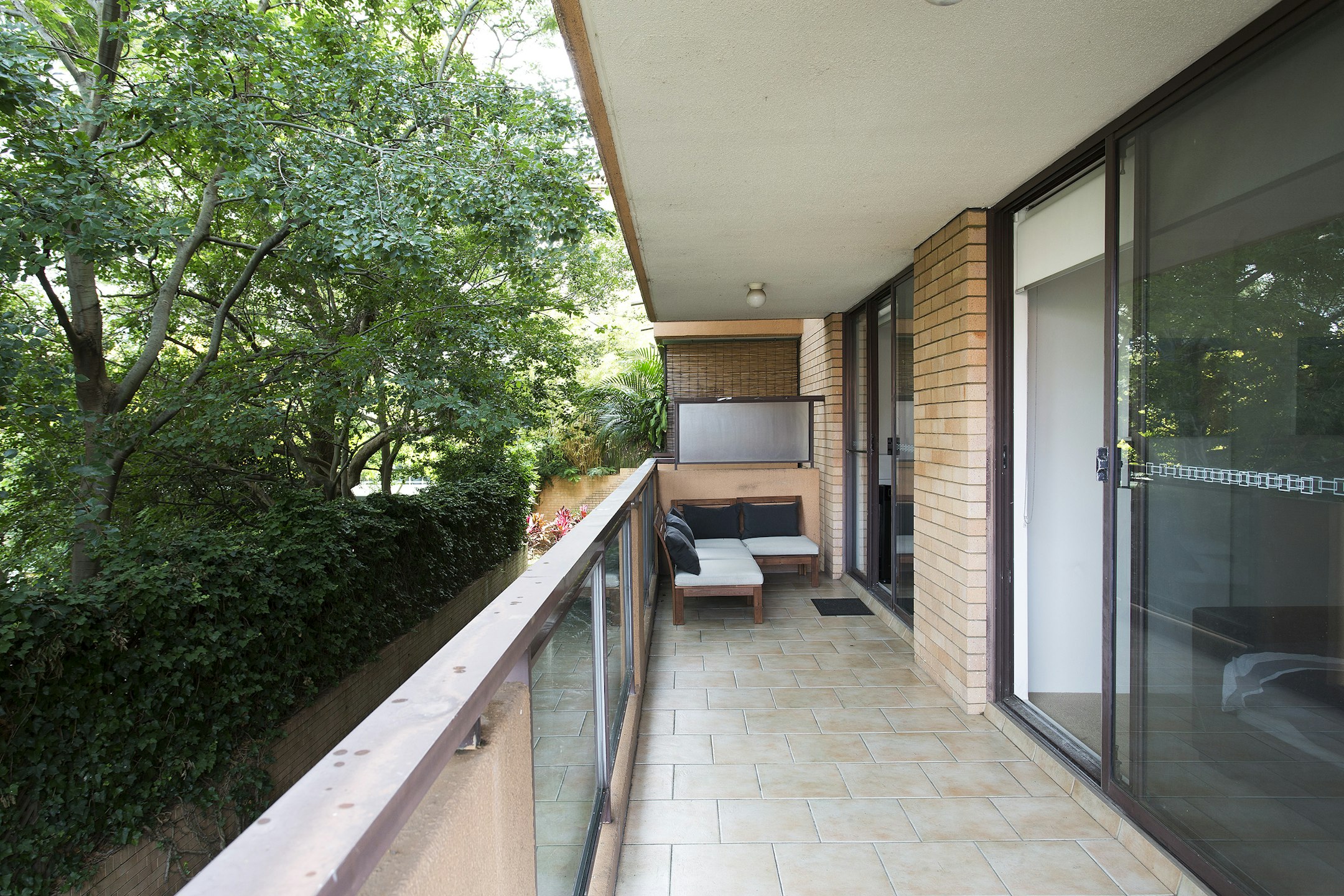 balcony