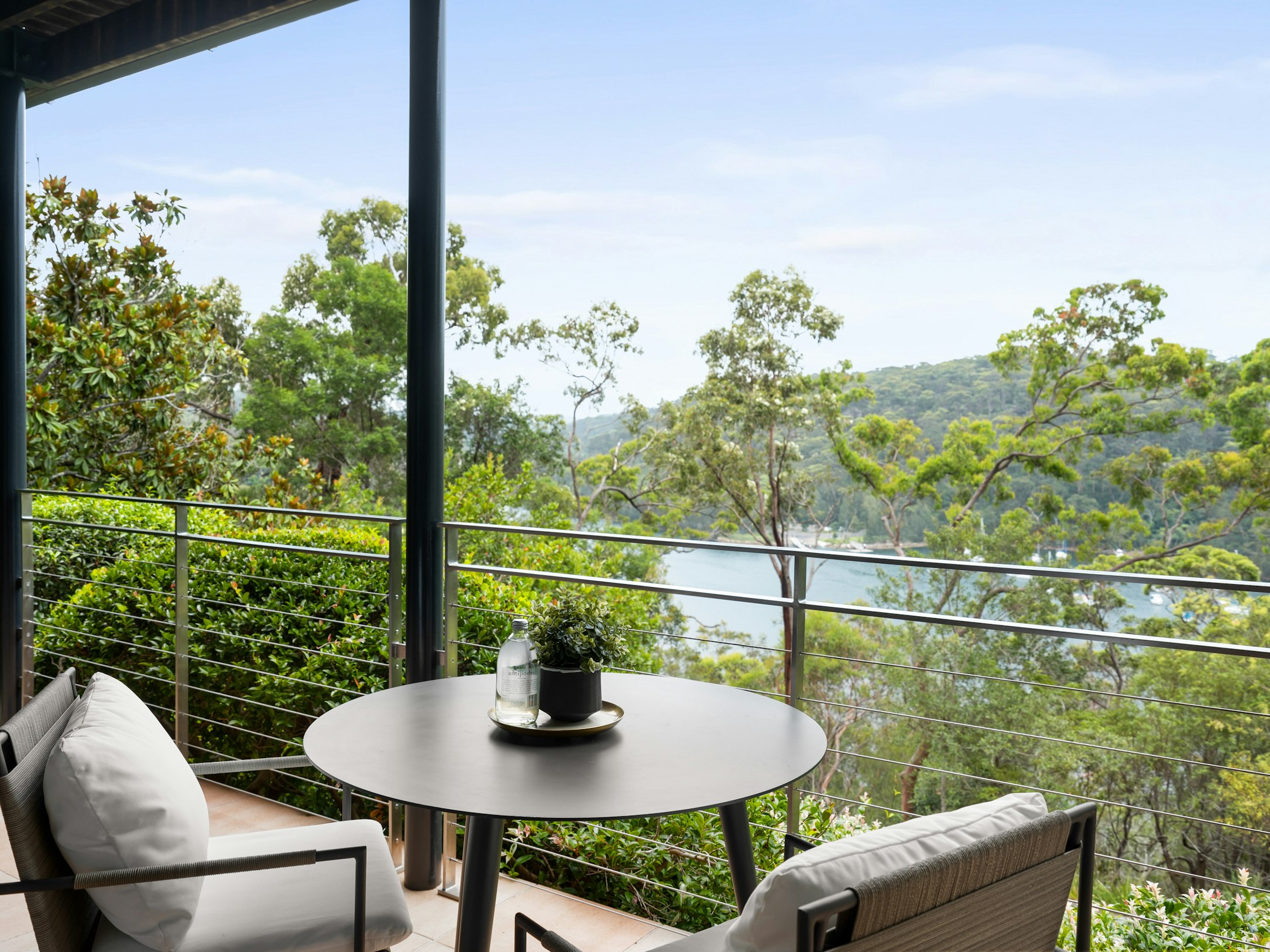 balcony