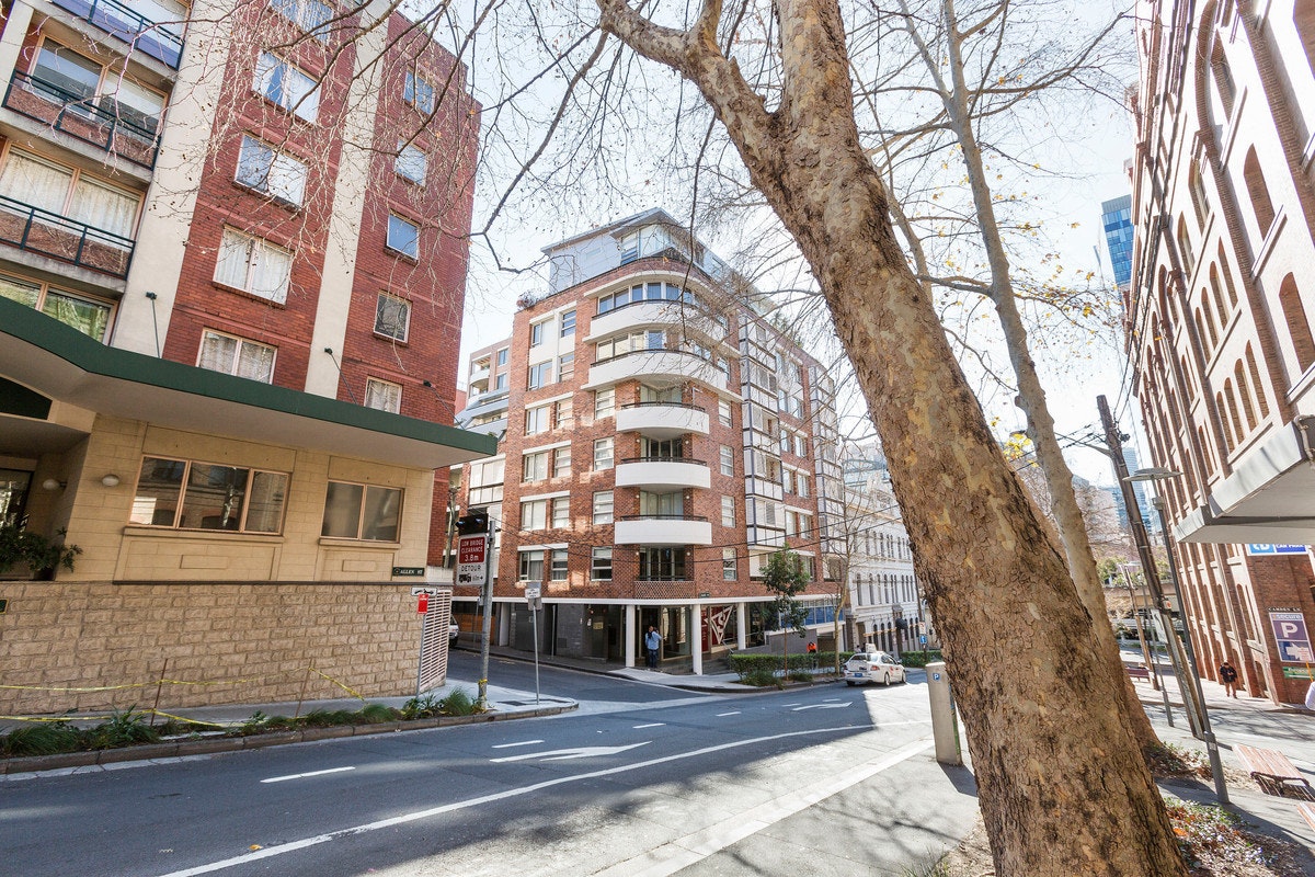 apartment building