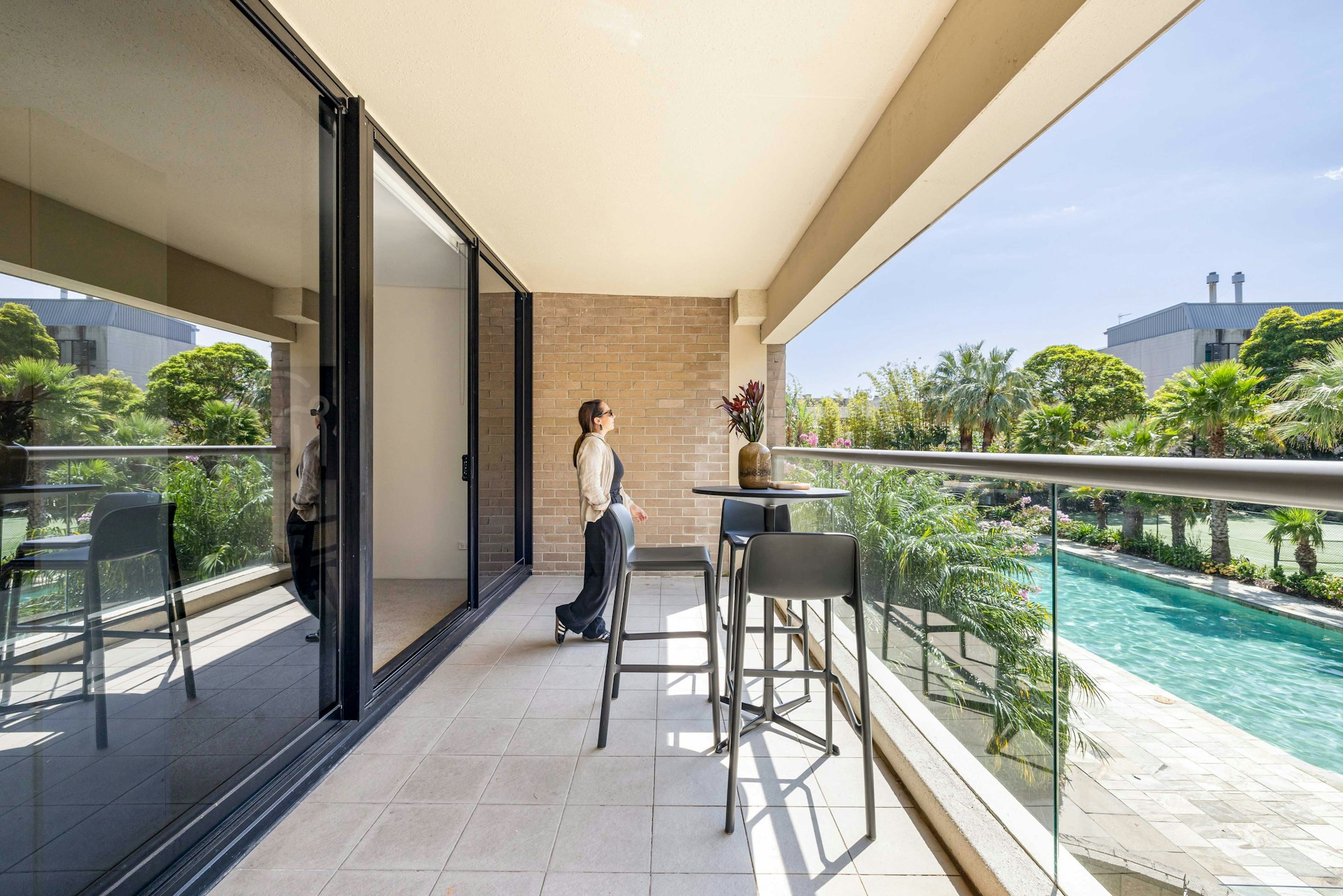 balcony