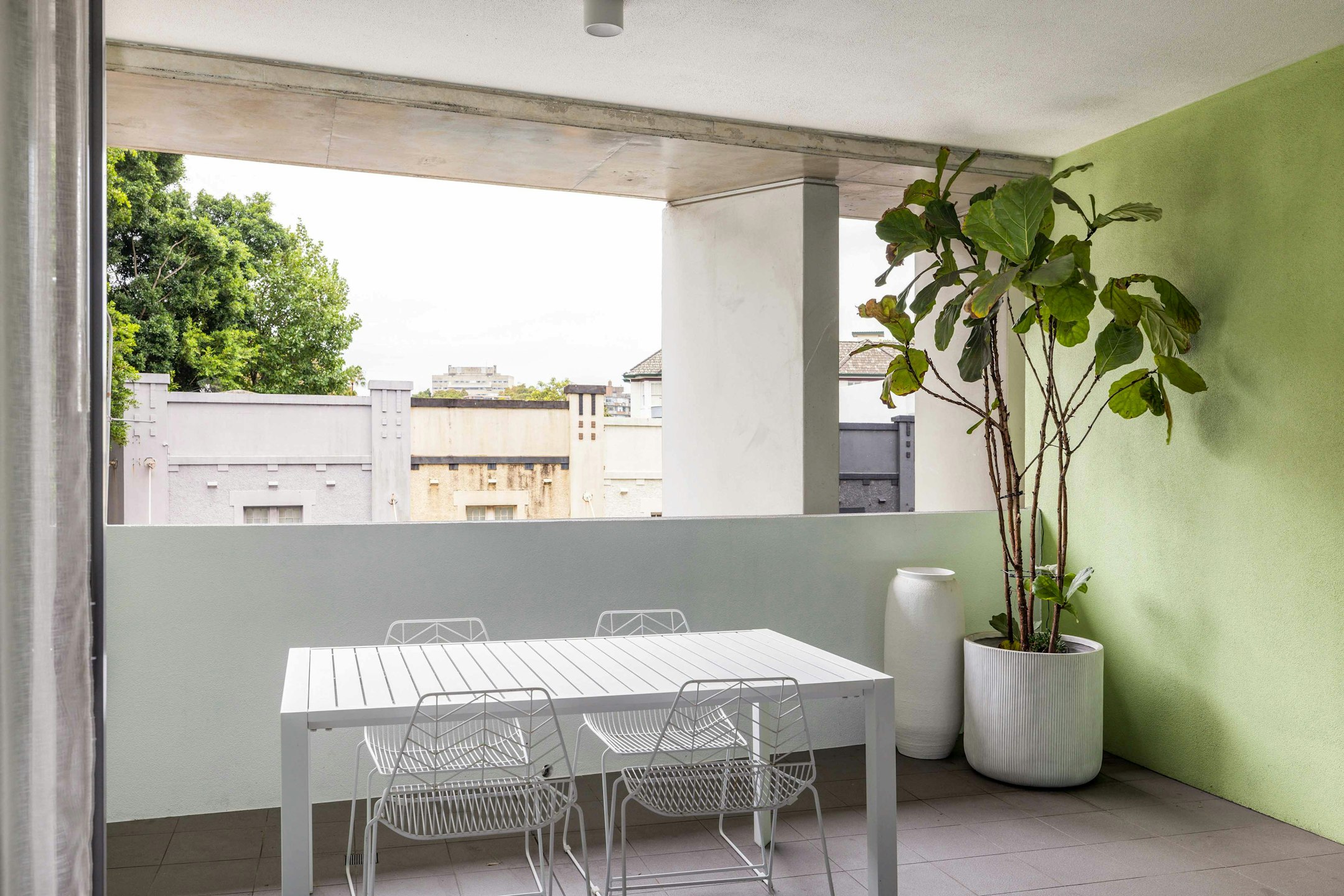 balcony