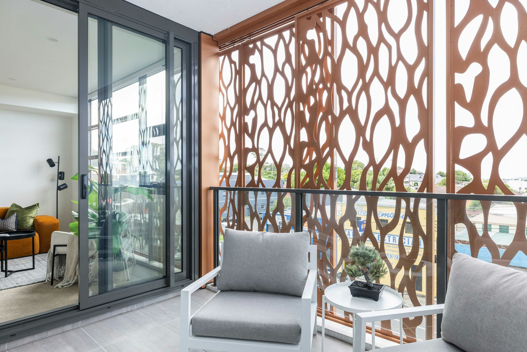 balcony