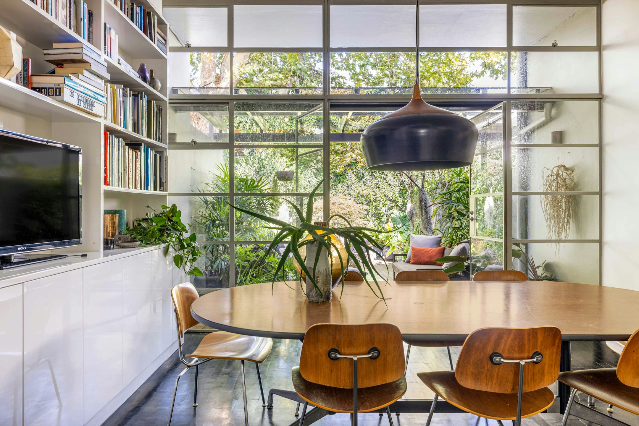 dining room