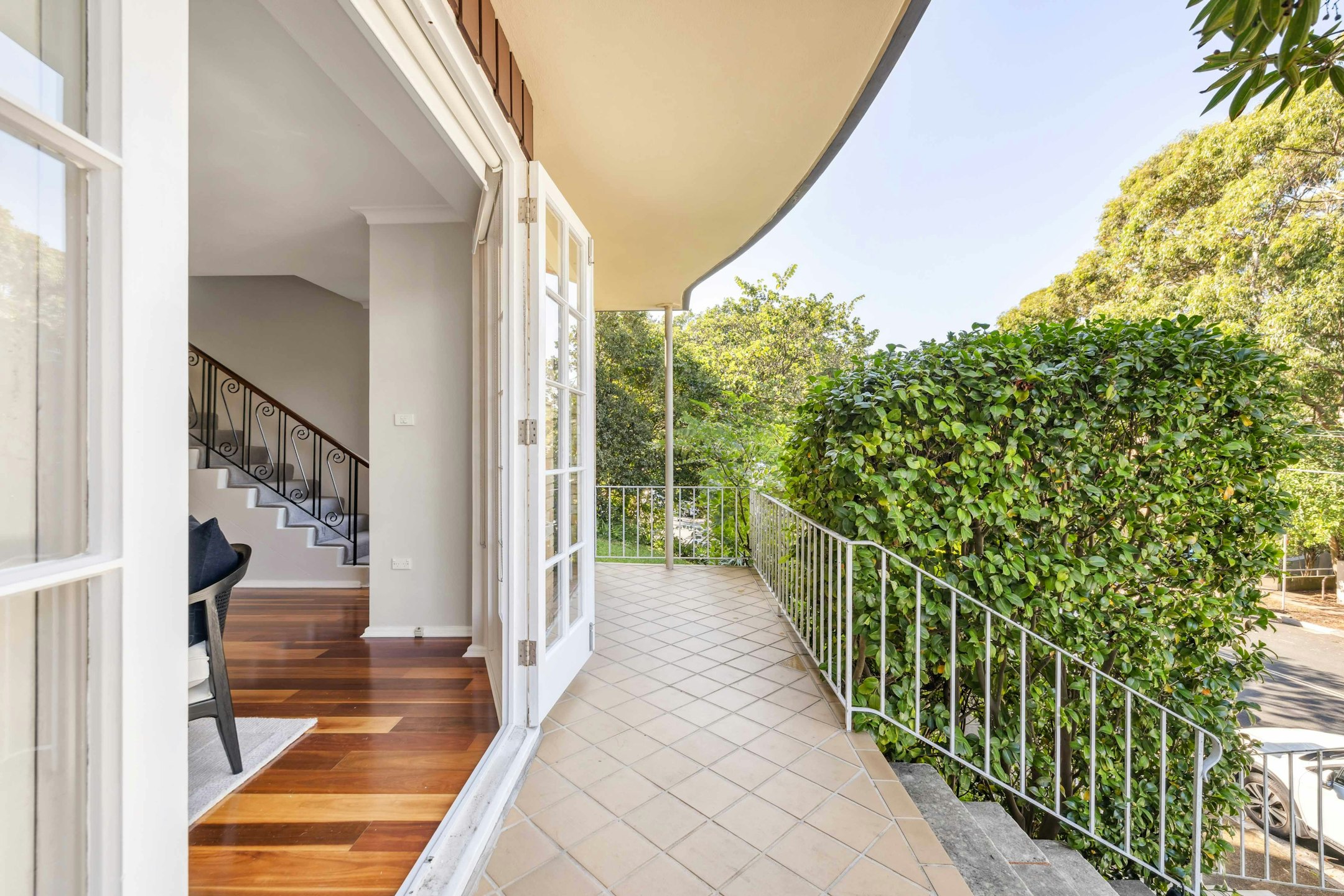 balcony