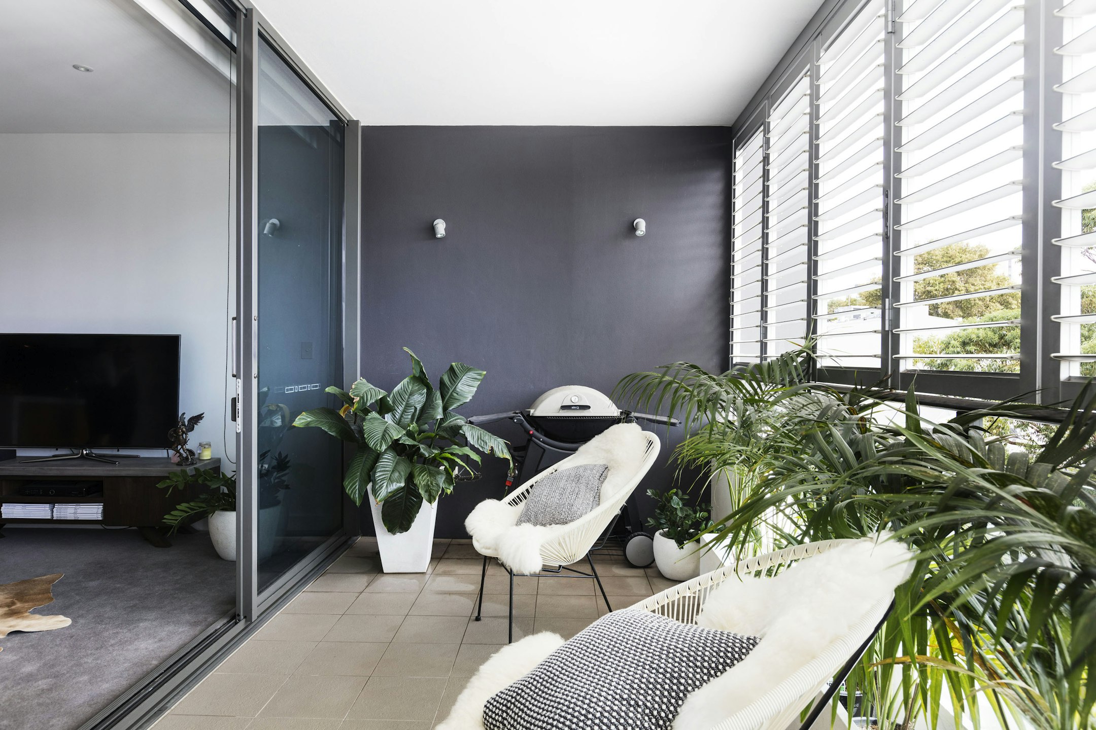 balcony