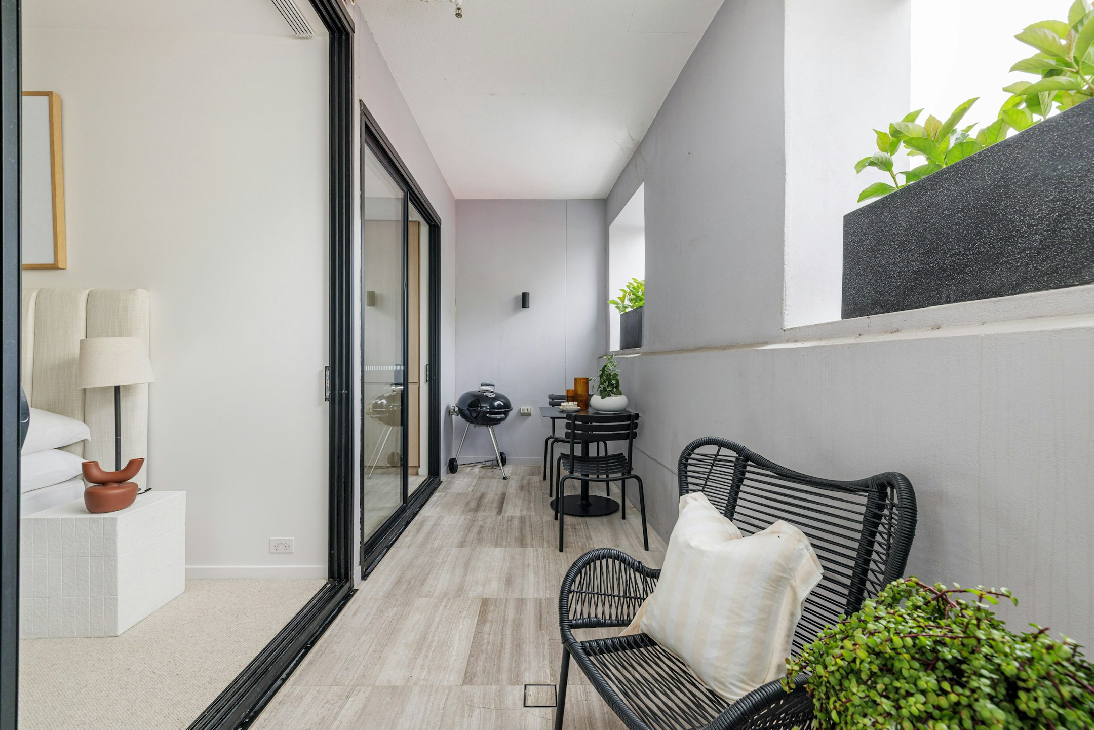 balcony