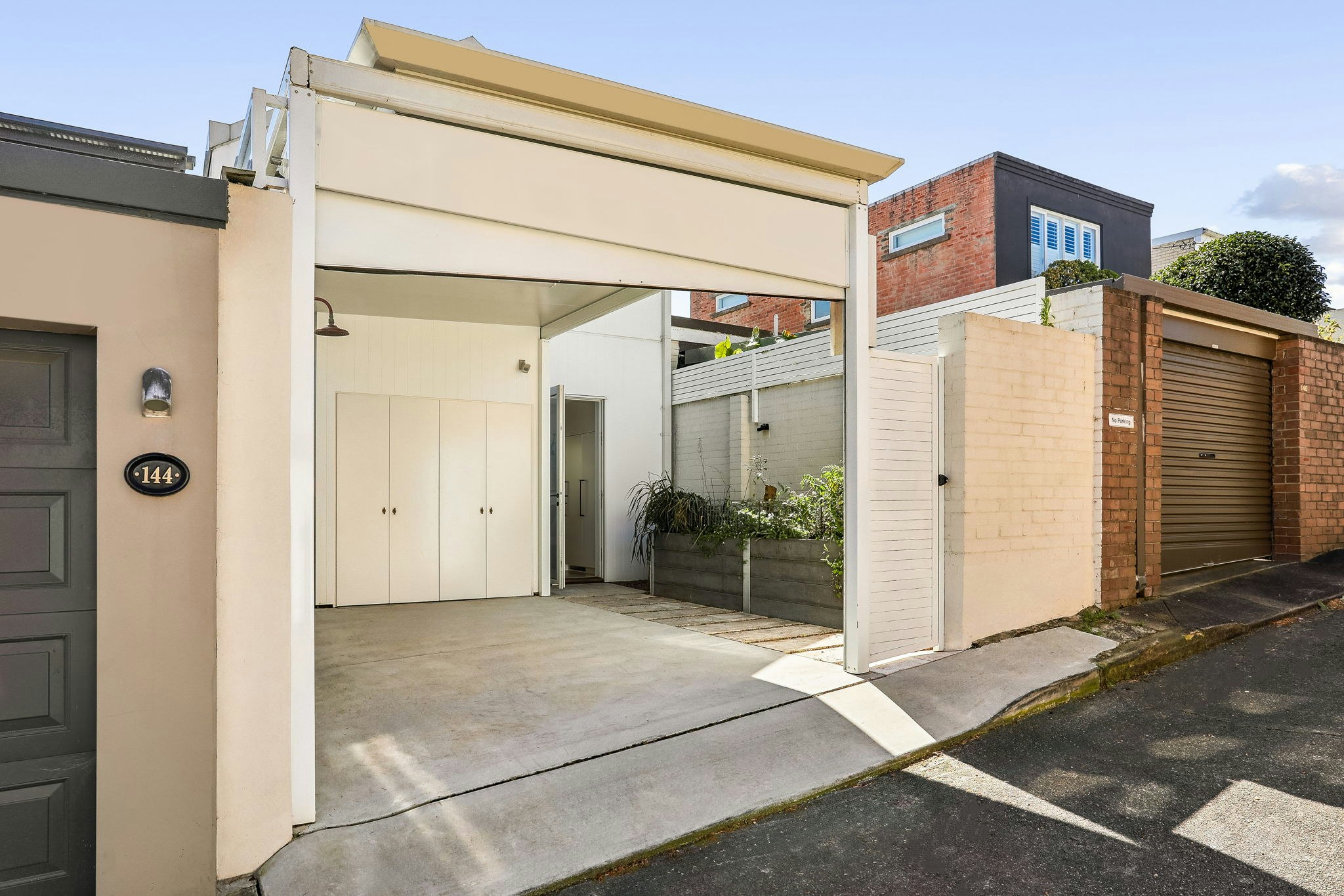 garage