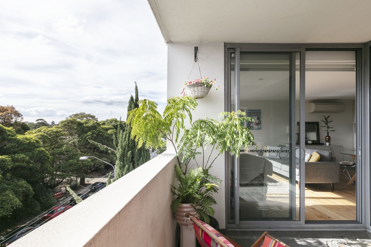 balcony